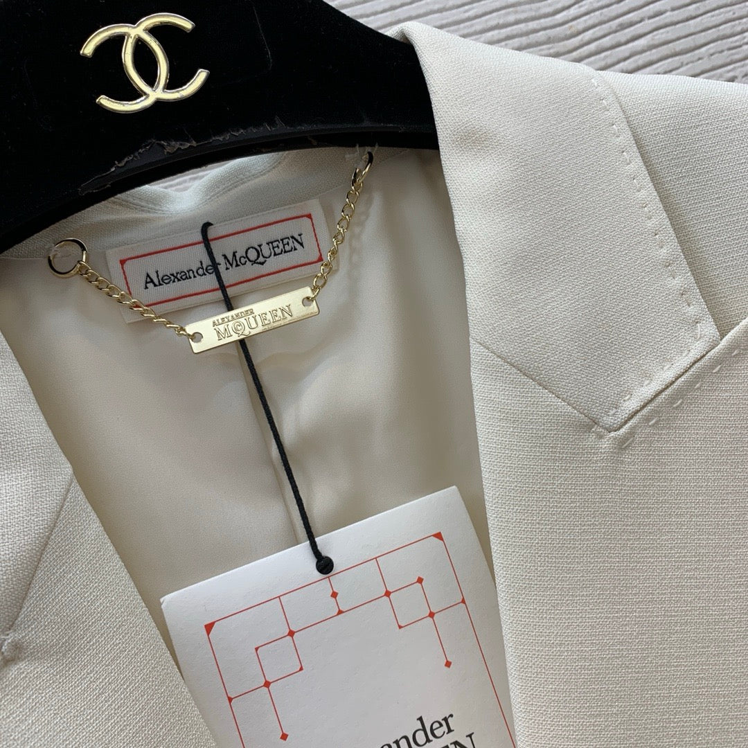 MCQ suit