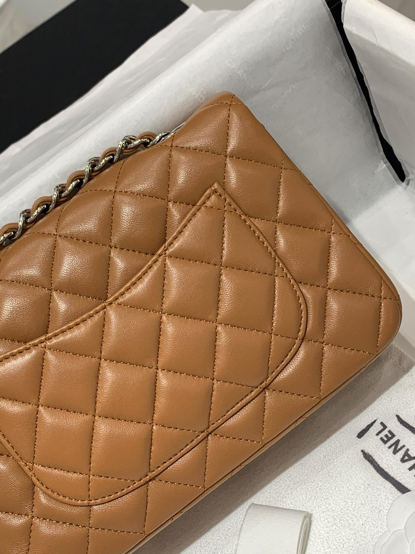 CH  MINI CLASSIC HANDBAG 20 Lambskin Gold Brown