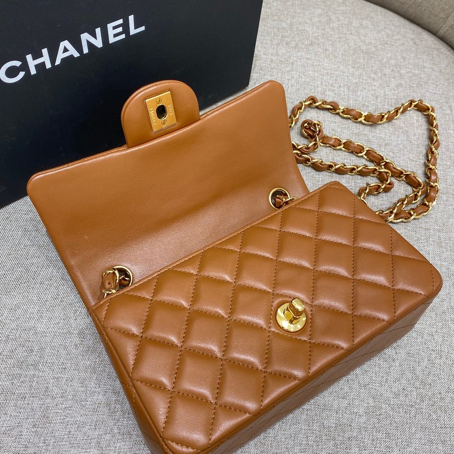 CH  MINI CLASSIC HANDBAG 20 Lambskin Gold Brown