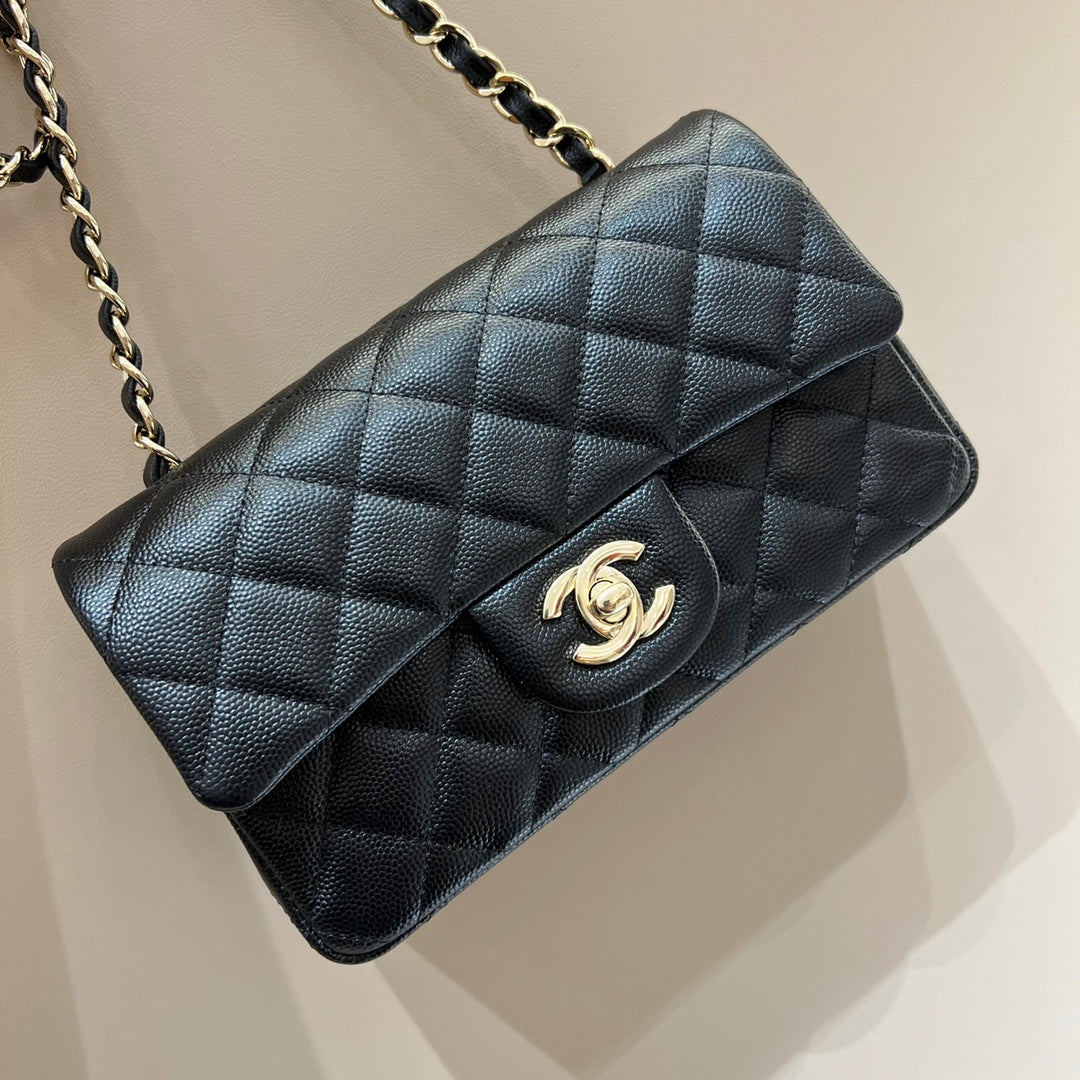 CH  MINI CLASSIC HANDBAG 20 Small Grained Calfskin Black