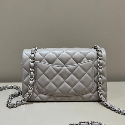 CH MINI CLASSIC HANDBAG 20 Lambskin Dove Gray