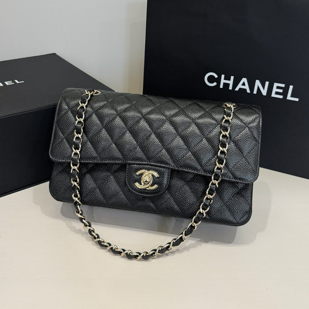 CH CLASSIC 11.12 HANDBAG 25.5 Grained Calfskin Black