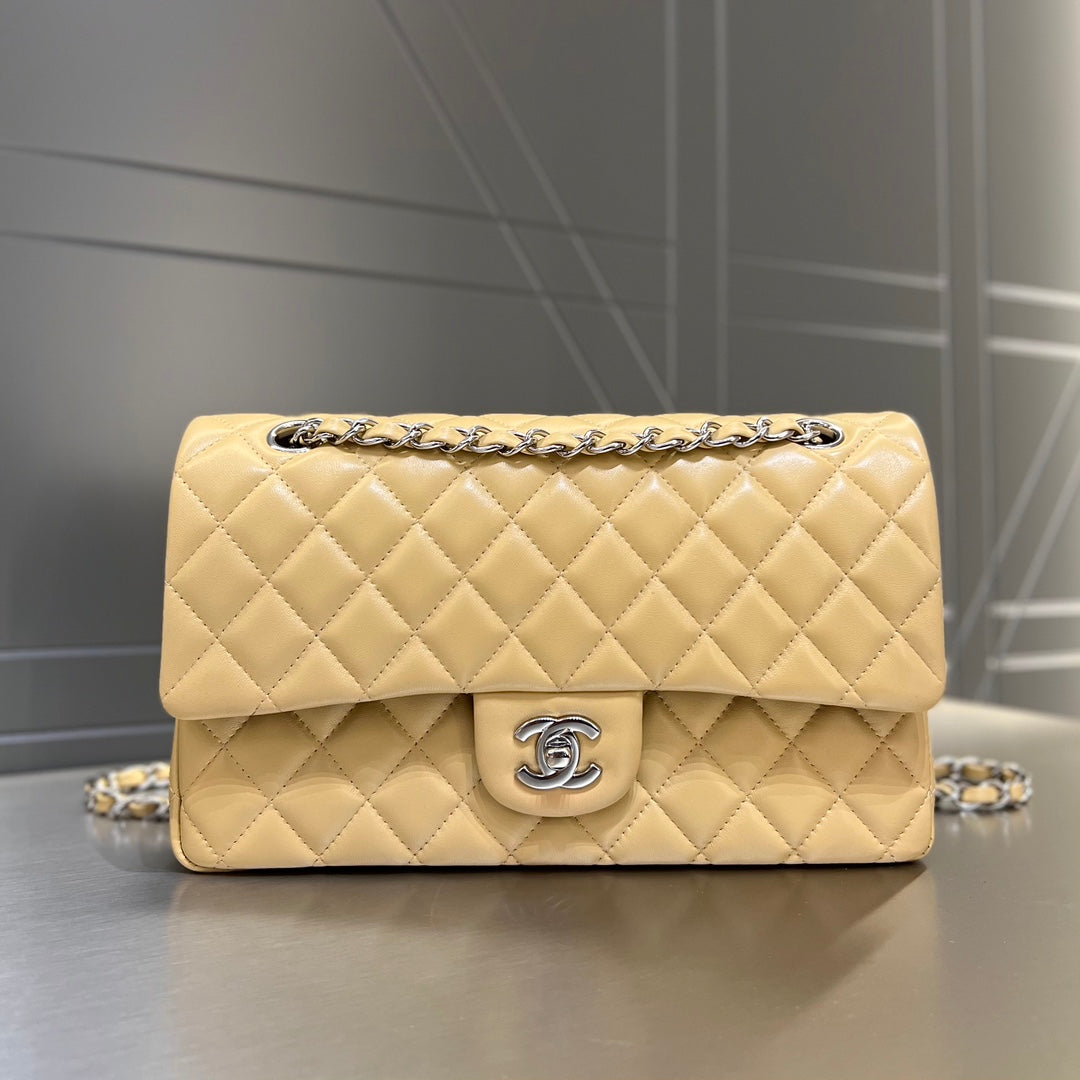 CH CLASSIC 11.12 HANDBAG 25.5 Lambskin Apricot