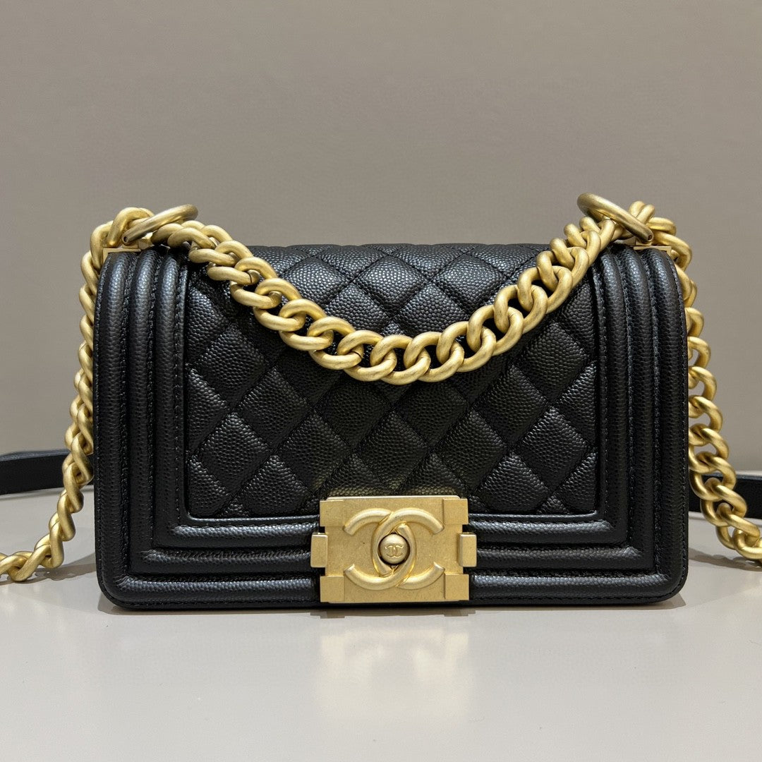 CH SMALL BOY HANDBAG 20 Small Grained Calfskin Black