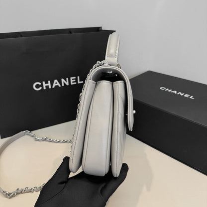 CH FLAP BAG WITH TOP HANDLE Trendy cc Lambskin Dove Gray