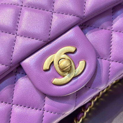 CH  CF20 Golden Globe CLASSIC HANDBAG  Lambskin Taro Purple