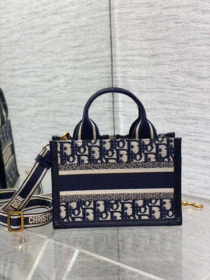 DO  Book Tote Bag Blue Di0r Oblique Embroidery and Calfskin