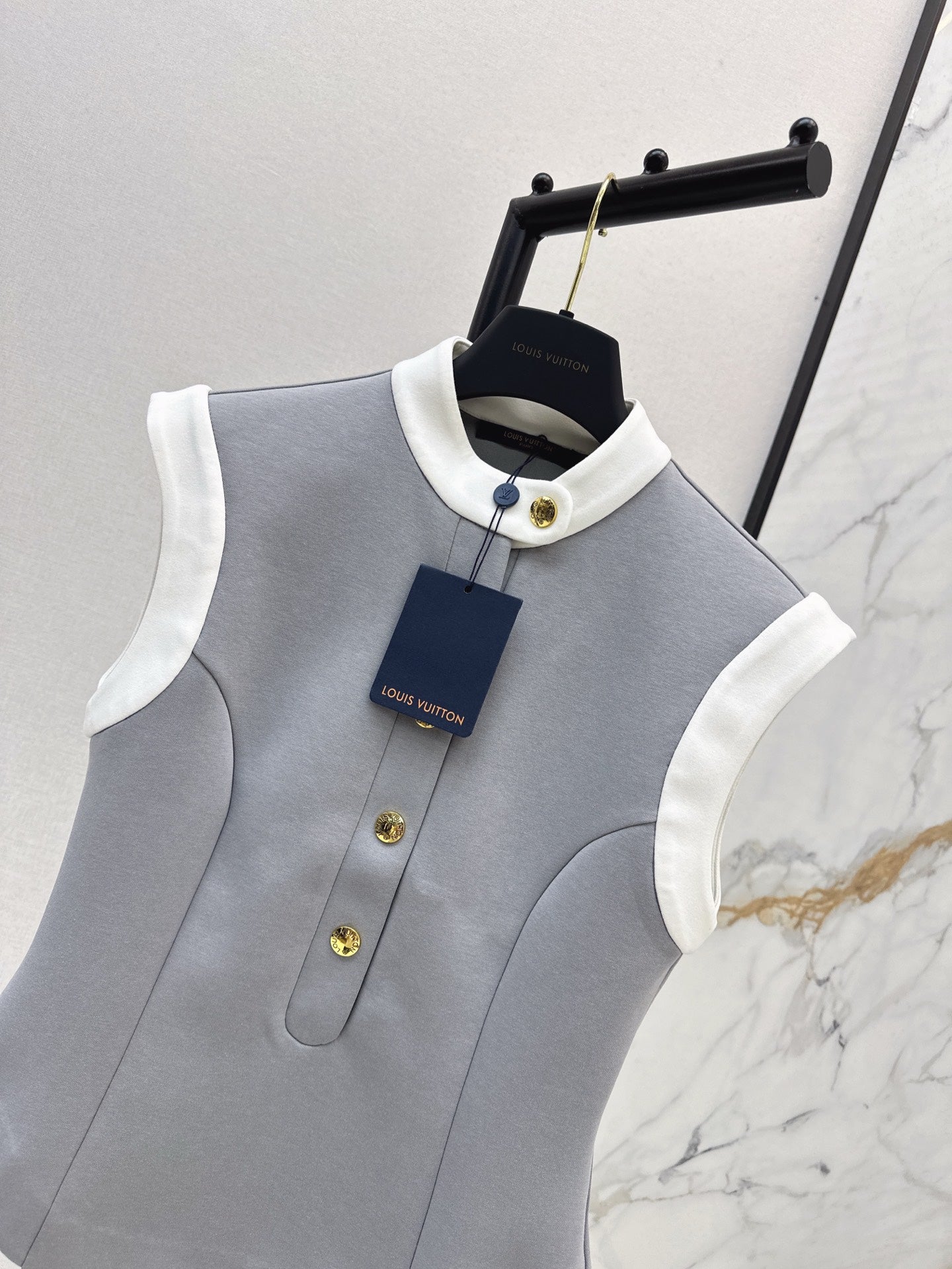 L 25ss vest
