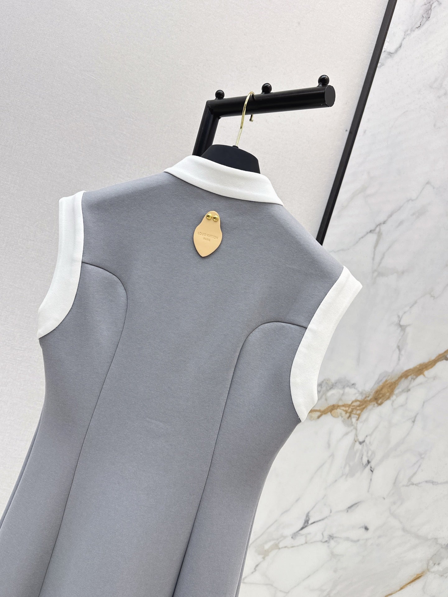 L 25ss sleeveless shirt dress