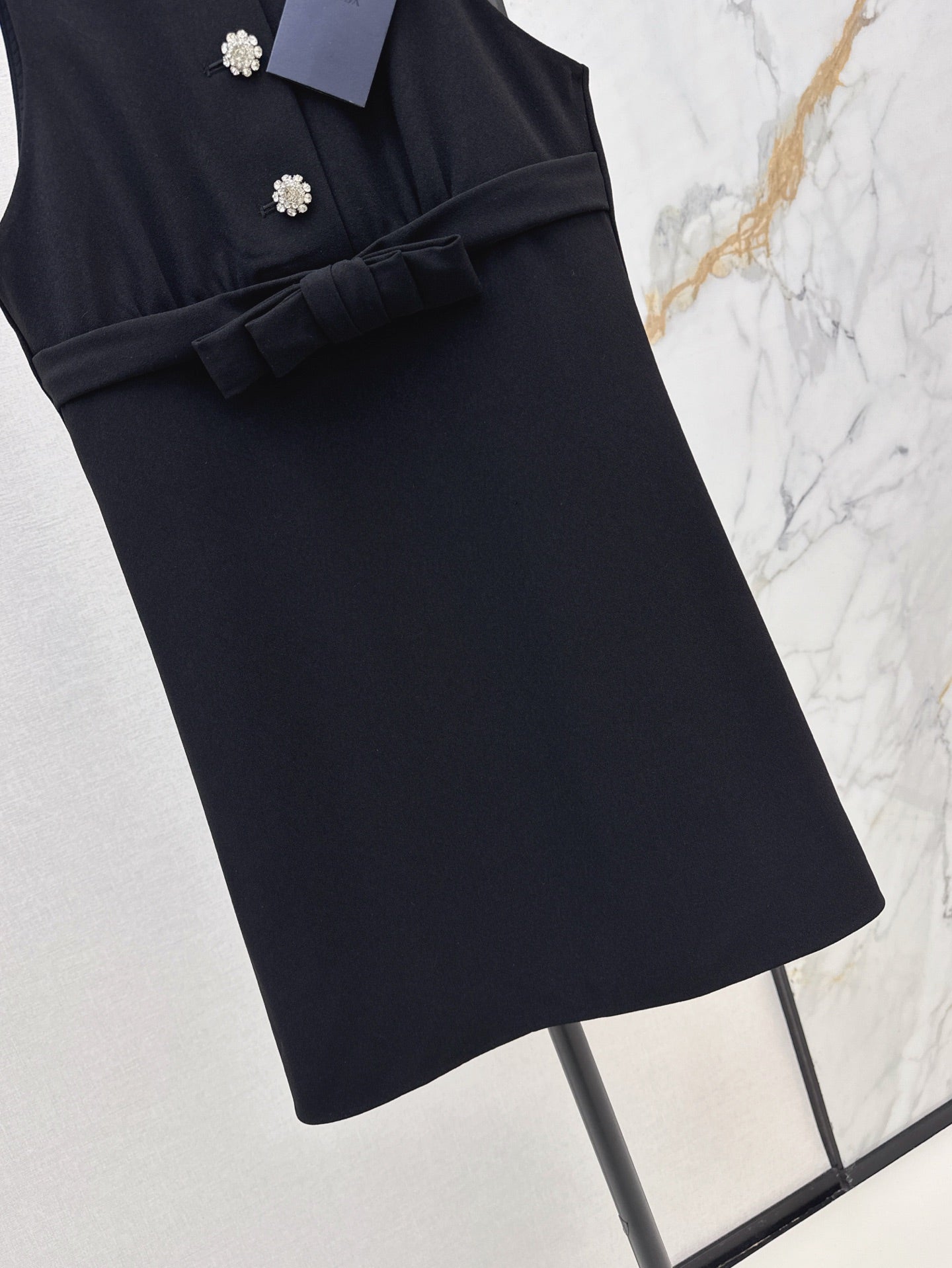P 25ss sleeveless dress