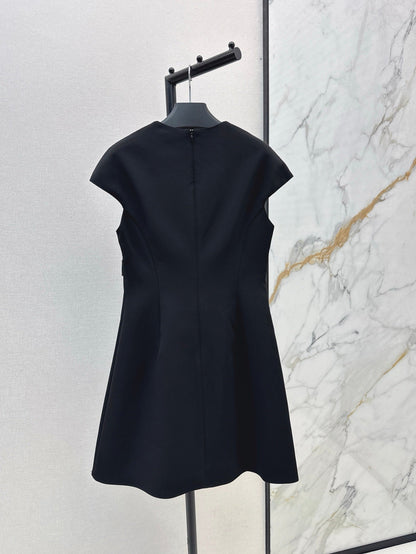P 25ss sleeveless dress