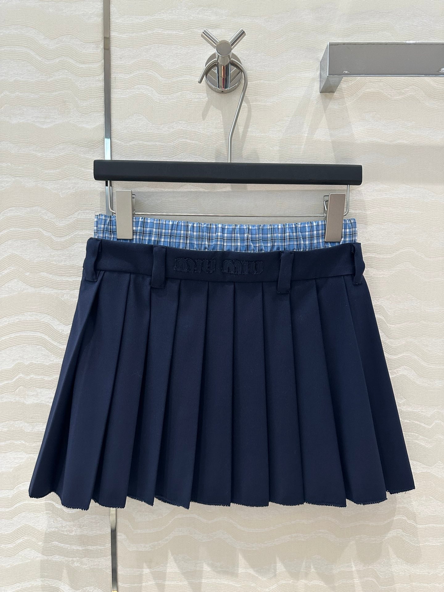 m 25ss pleated skirt