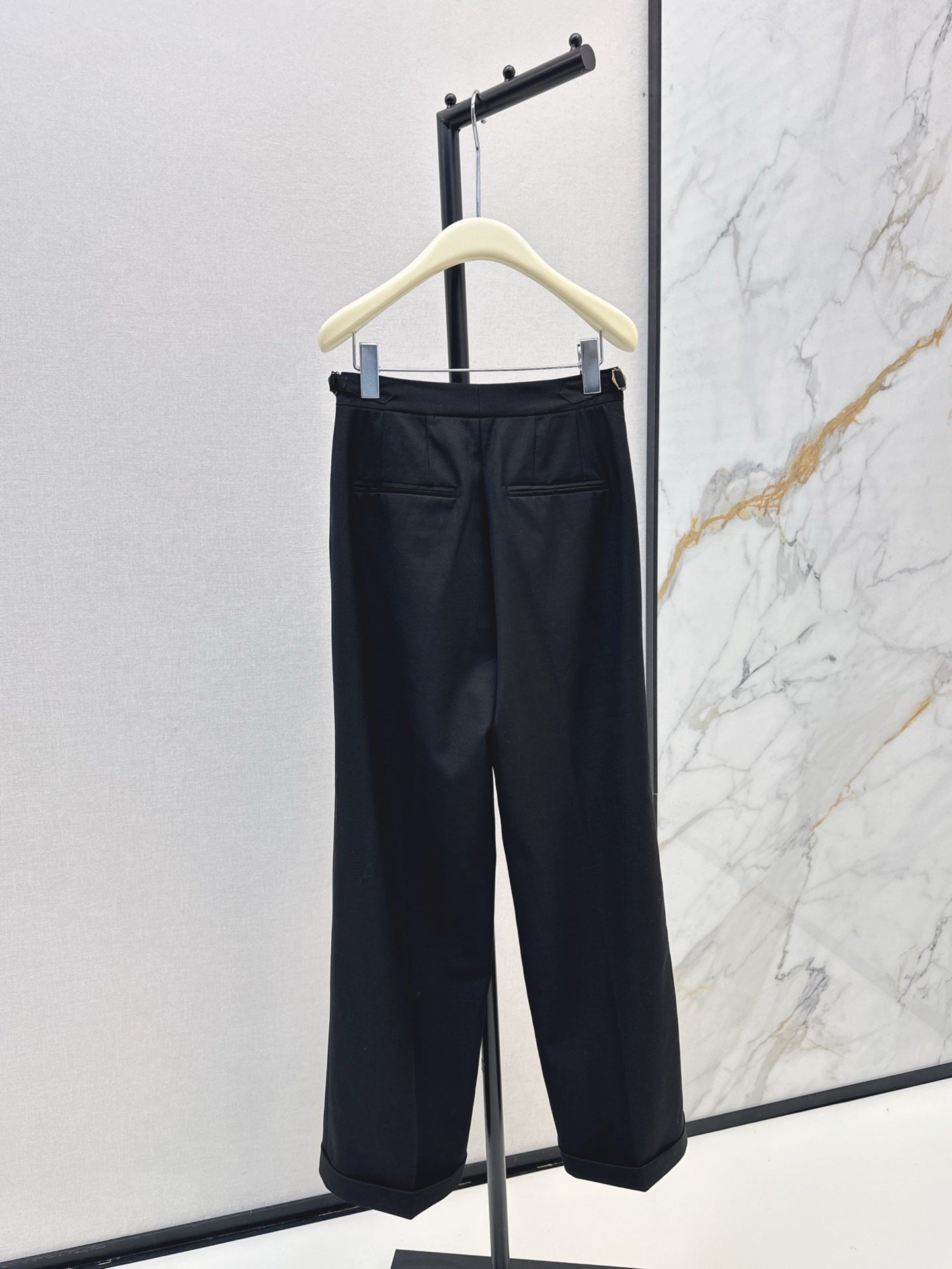 Lo 25ss suit pants