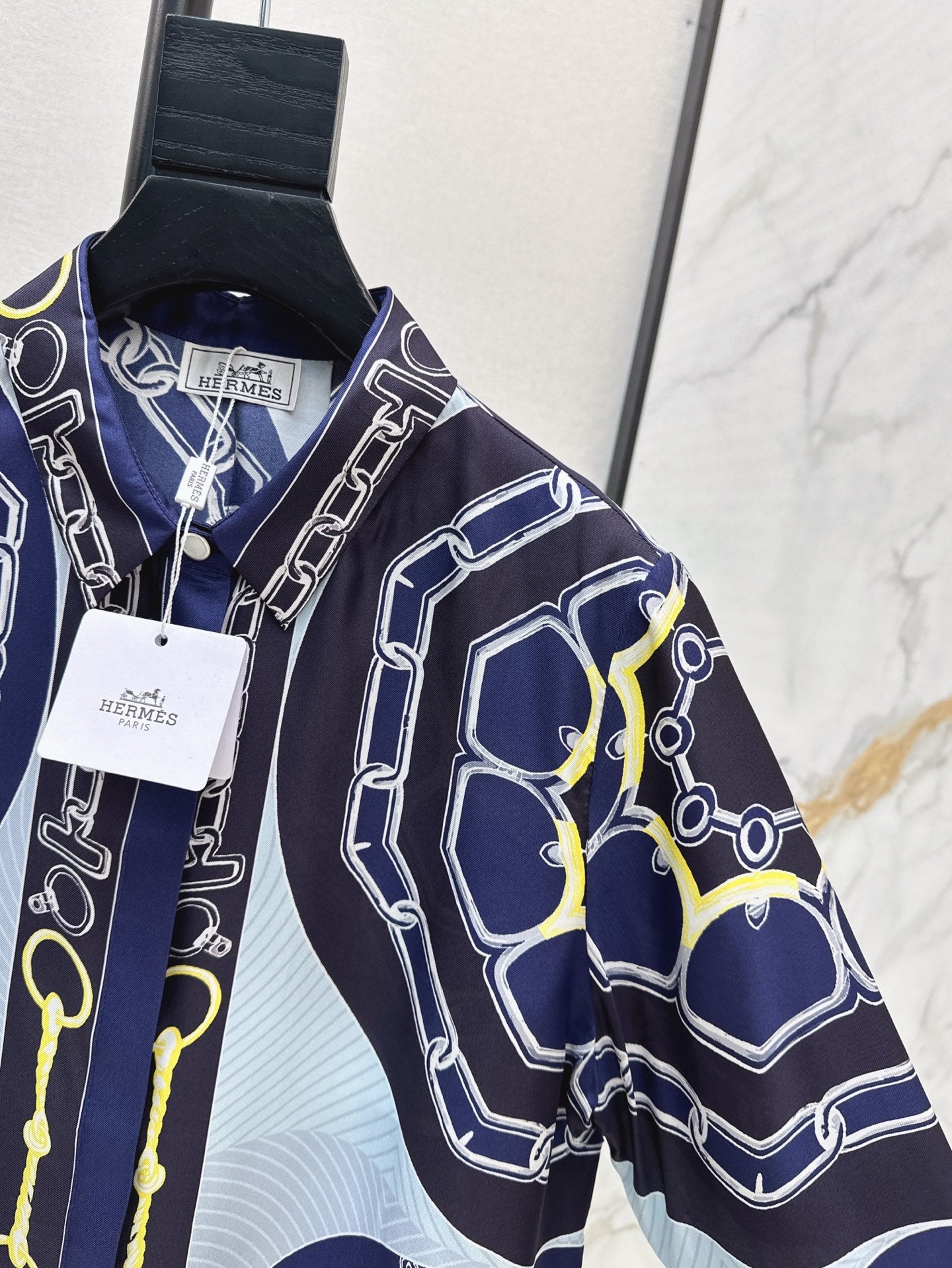 H 25ss silk buttons shirt