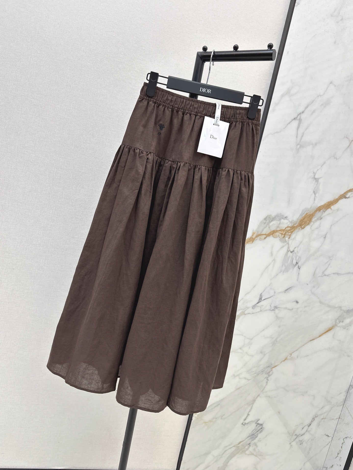 D 25ss embroidered skirt