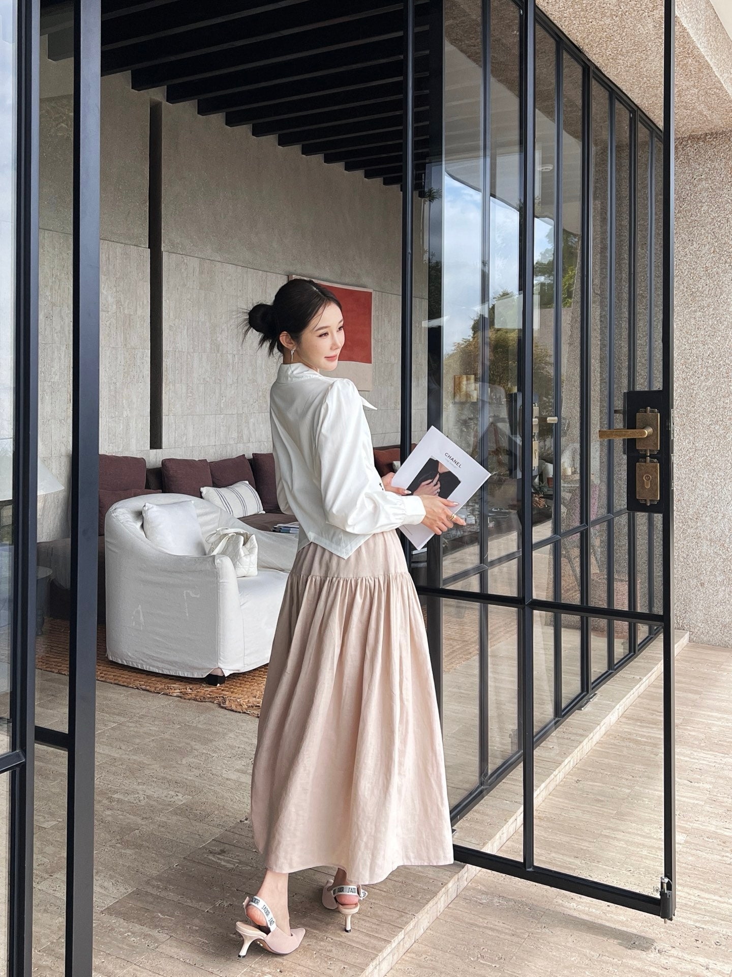 D 25ss embroidered skirt