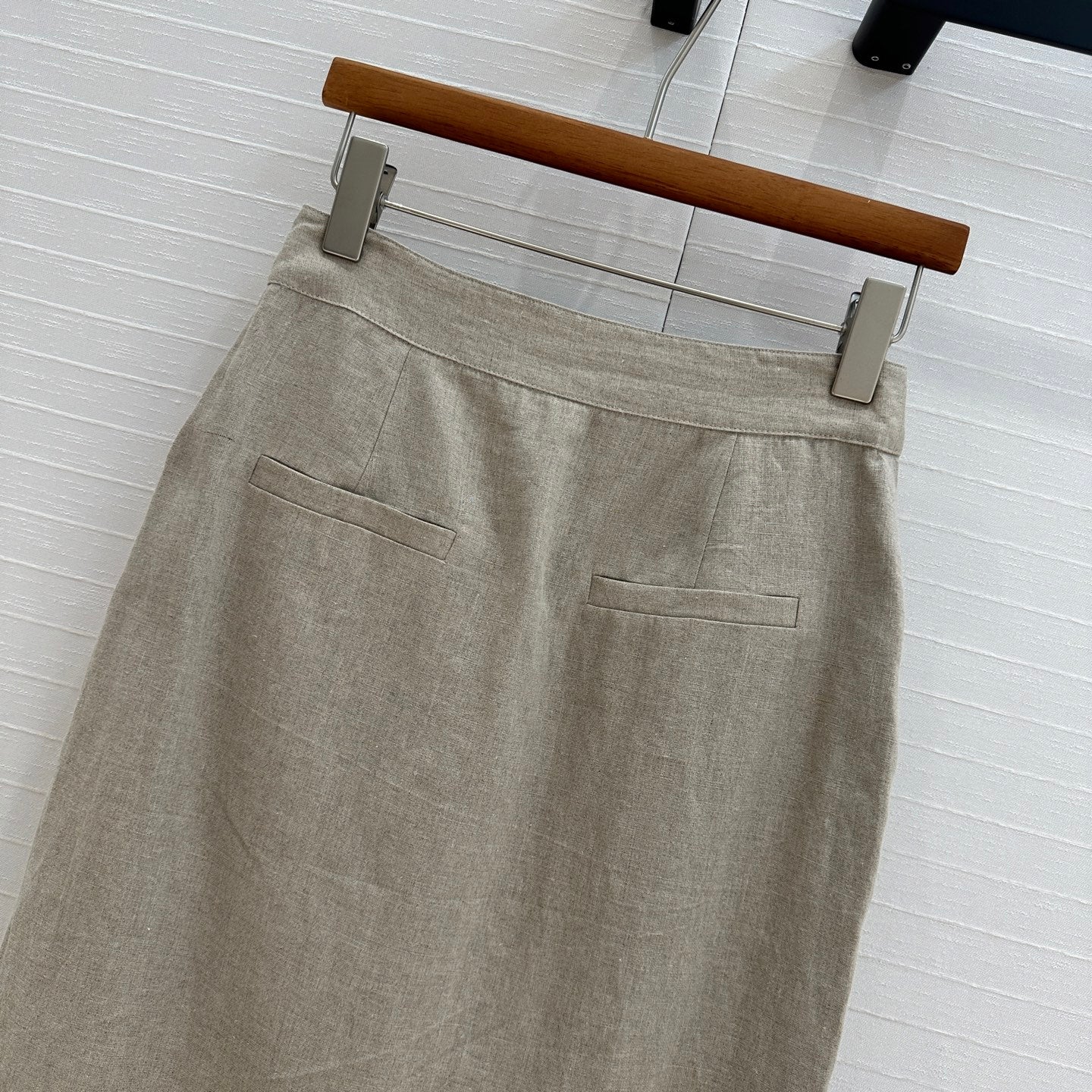 Lo 25ss linen skirt