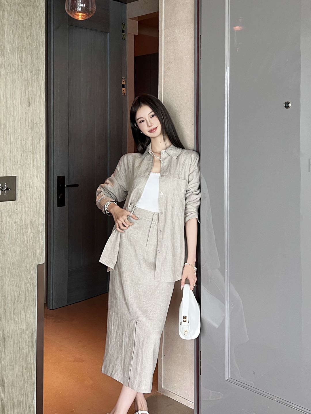 Lo 25ss linen skirt