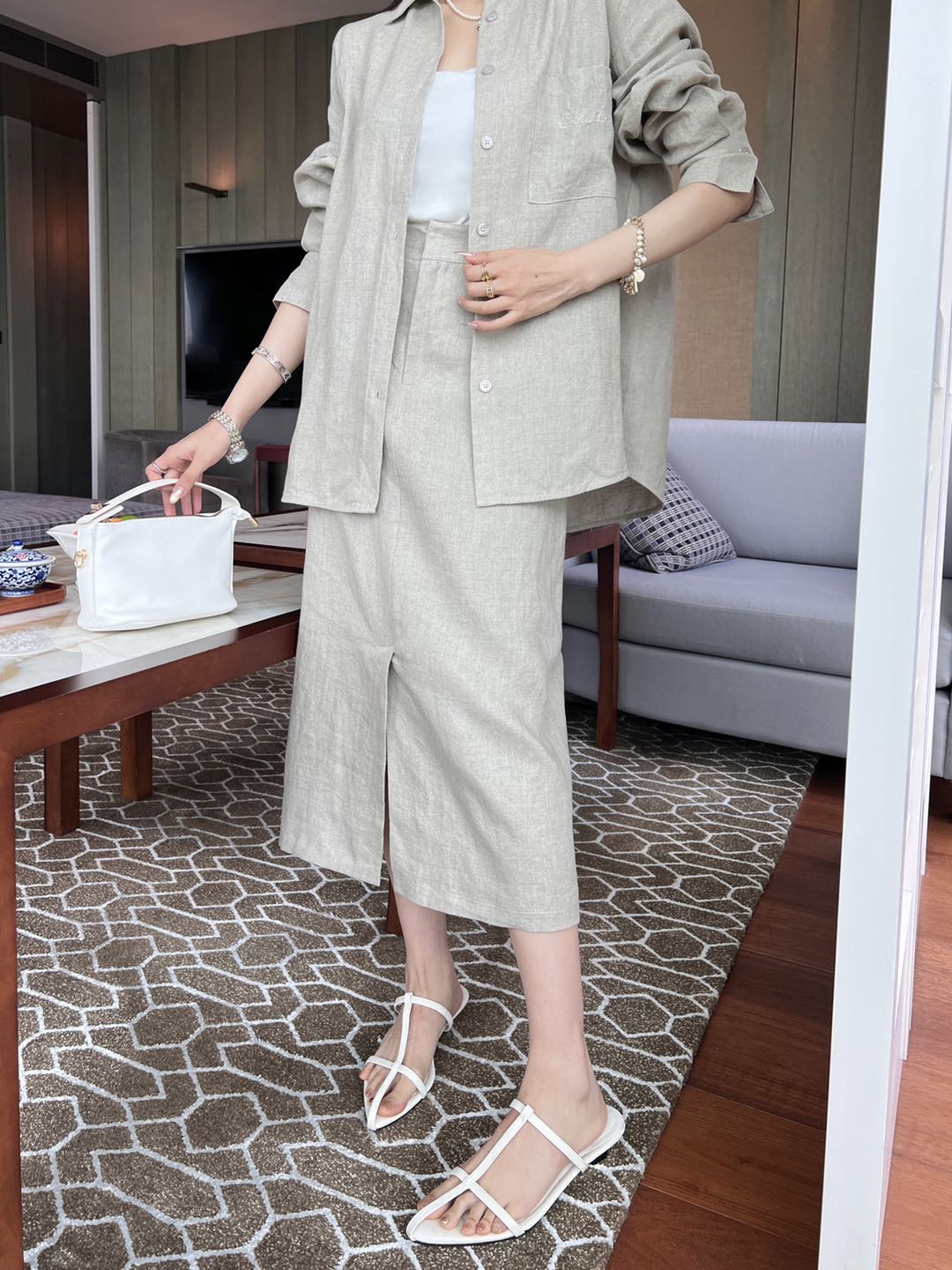Lo 25ss linen skirt