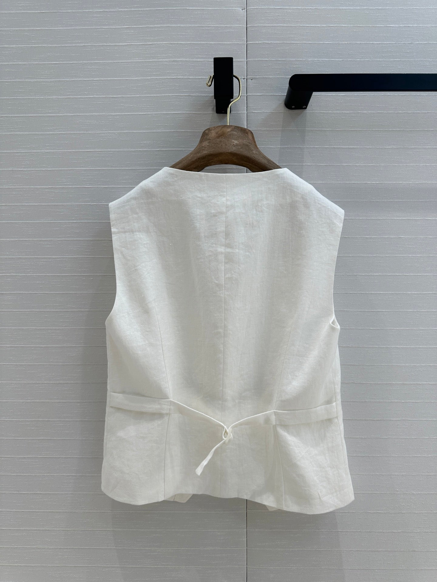 Lo 25ss linen vest