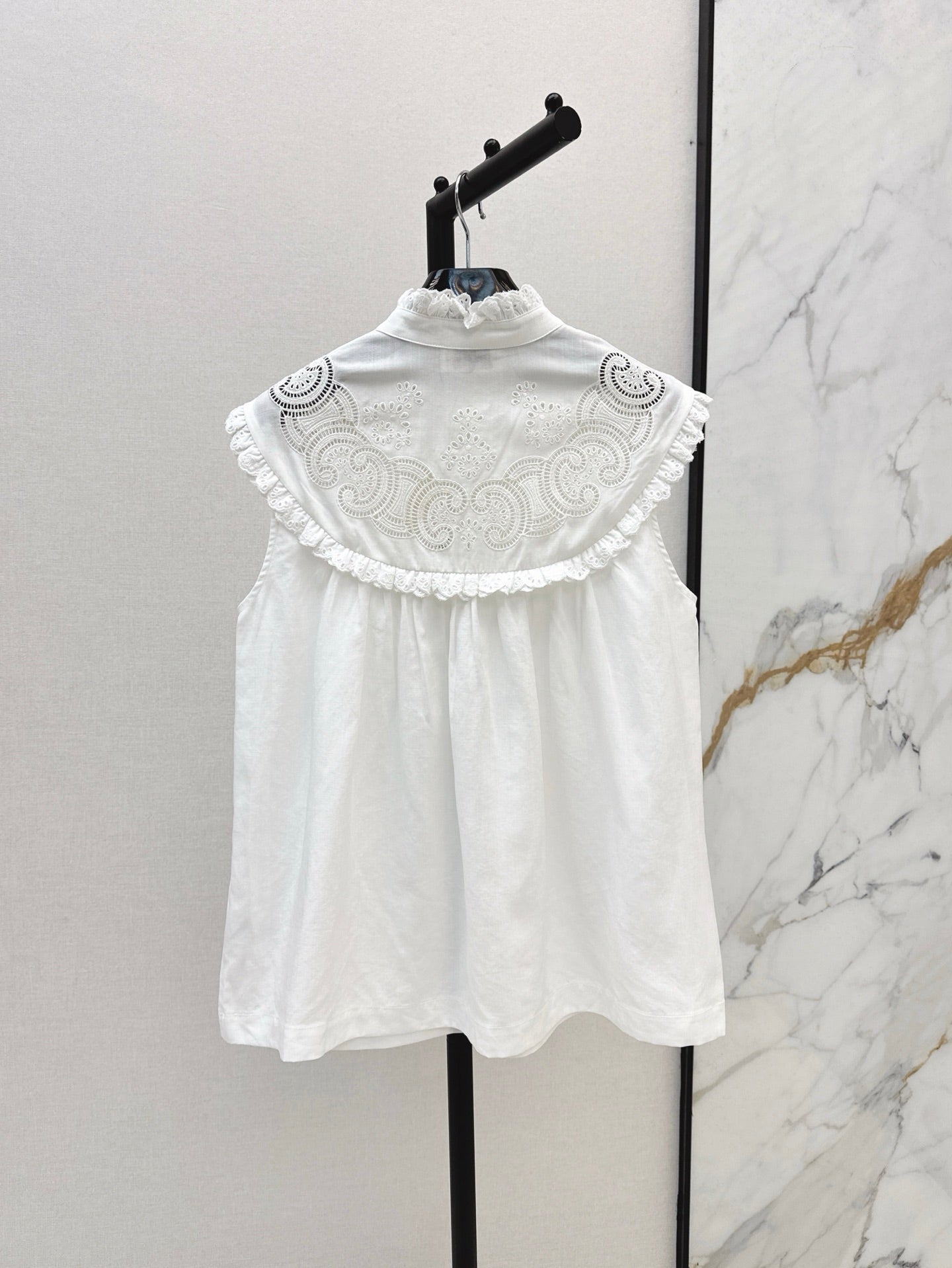 Ce 25ss hollow sleeveless shirt