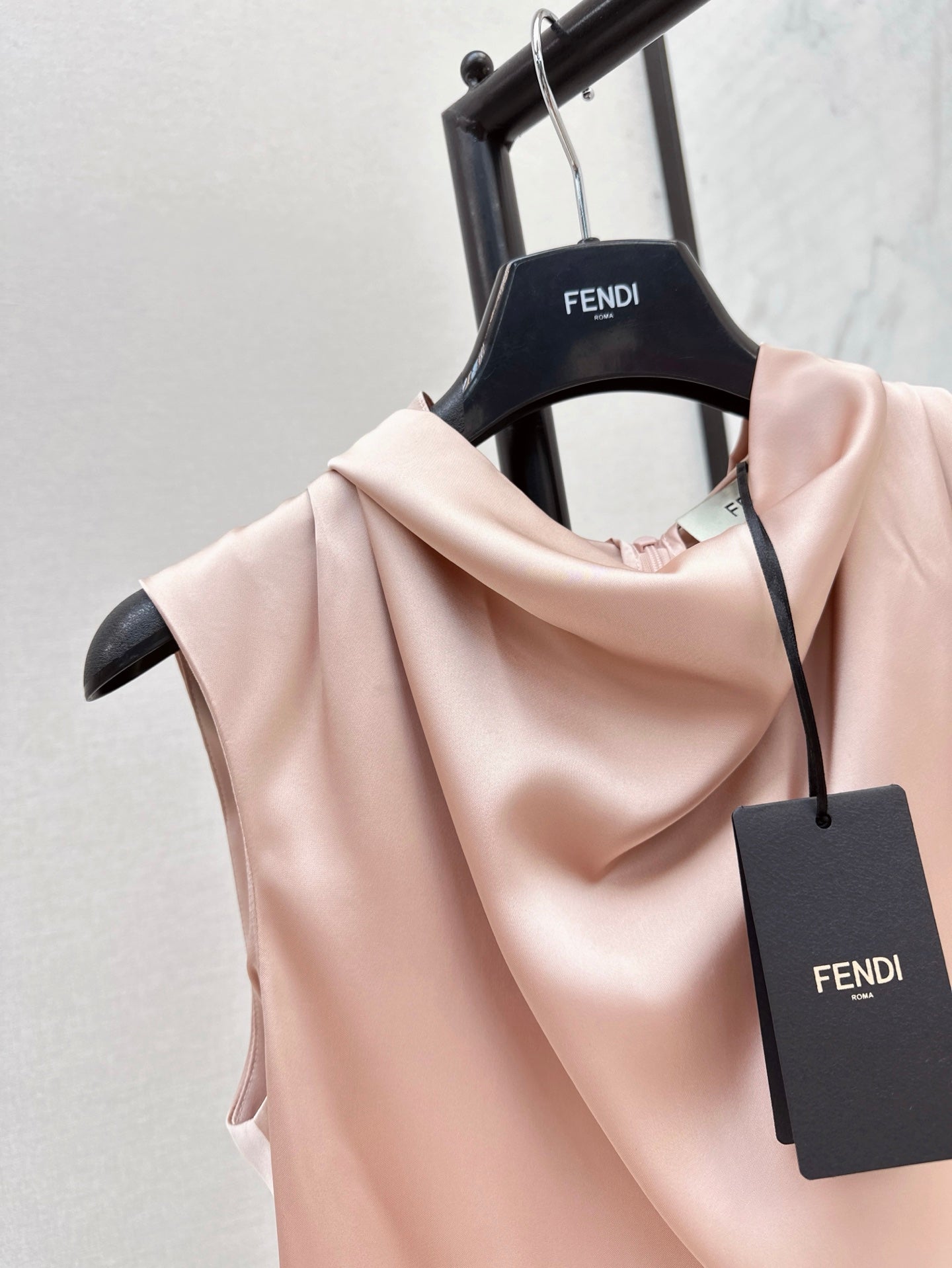 Fe 25ss saint sleeveless shirt