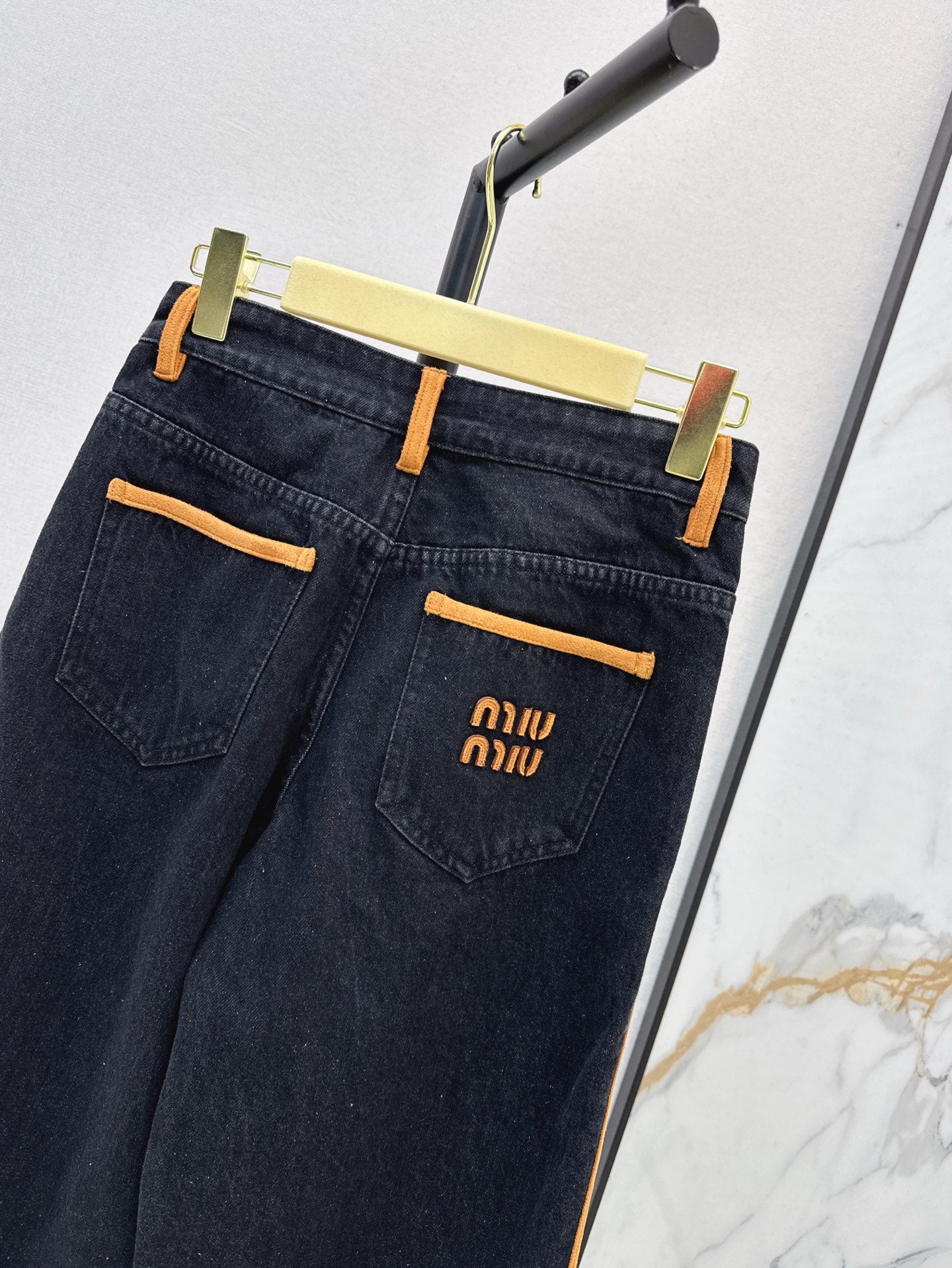 MI 25SS embroidered jeans