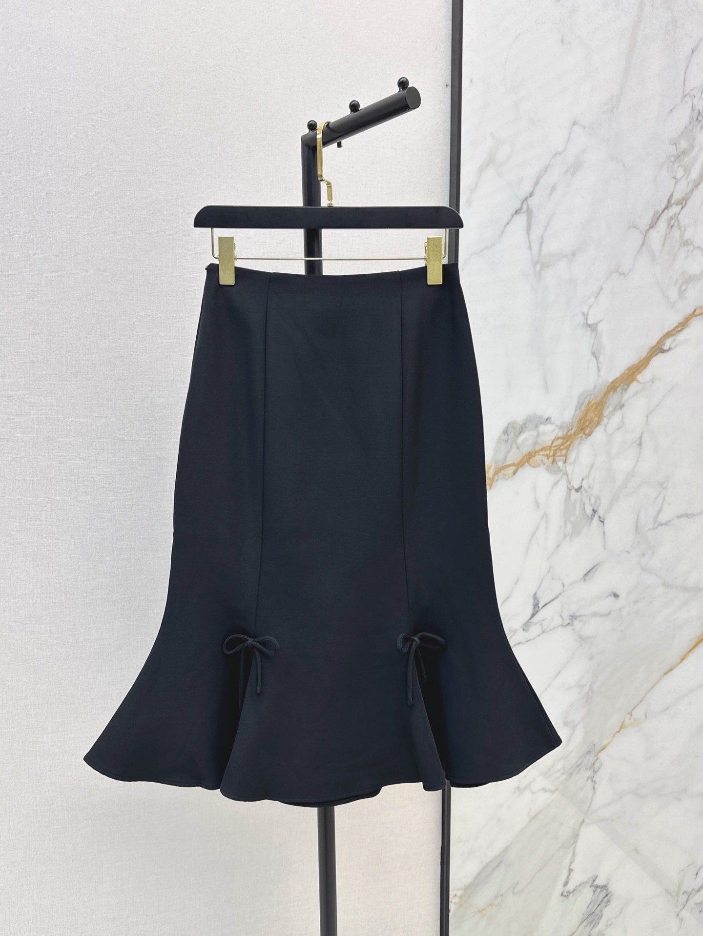 Val 25ss ruffle skirt