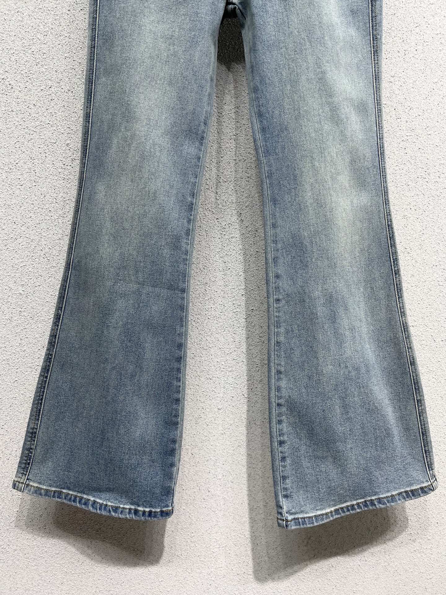 Lo 25ss flare jeans