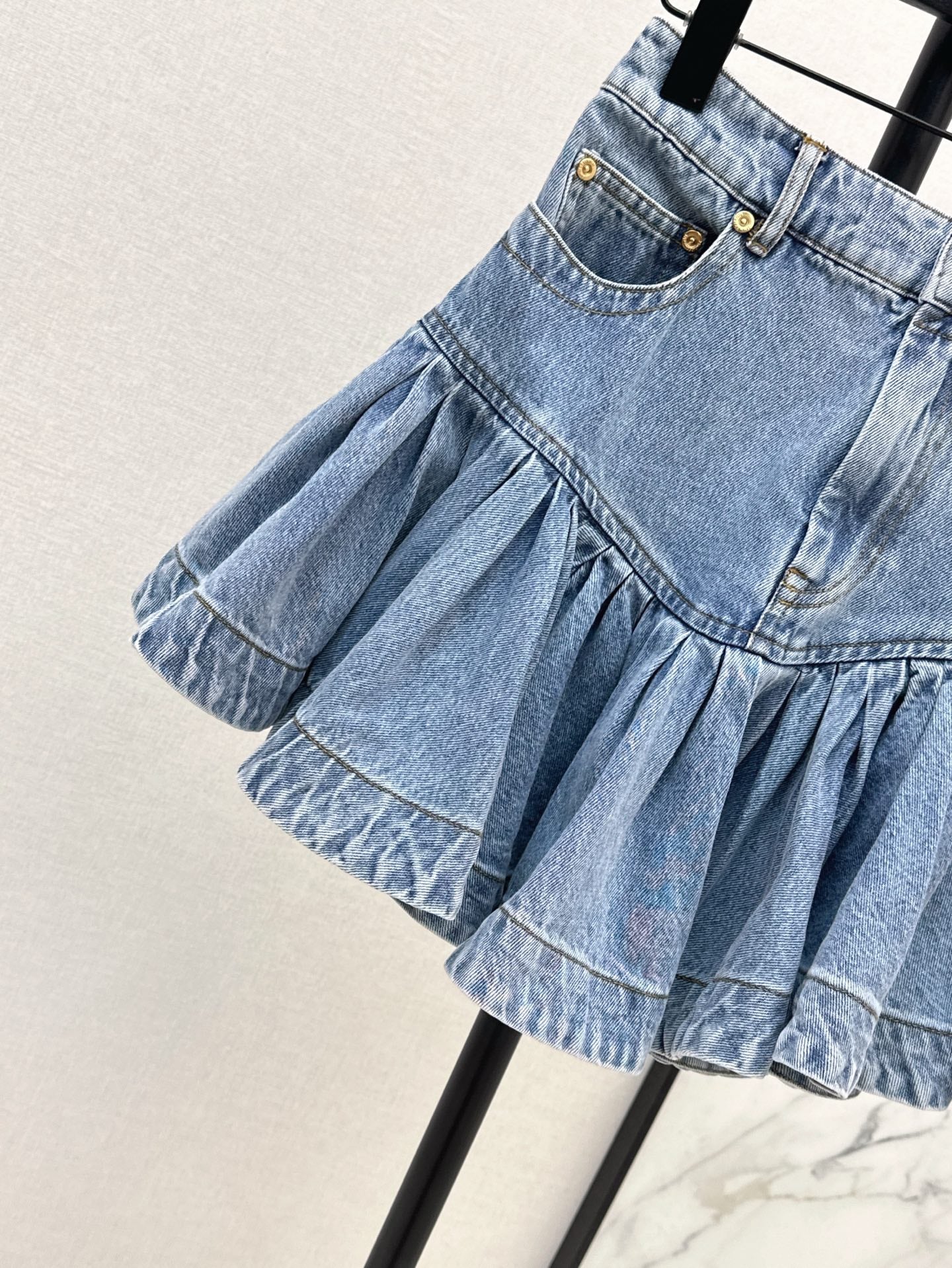 ZIM 25SS DENIM RUFFLE SKIRT