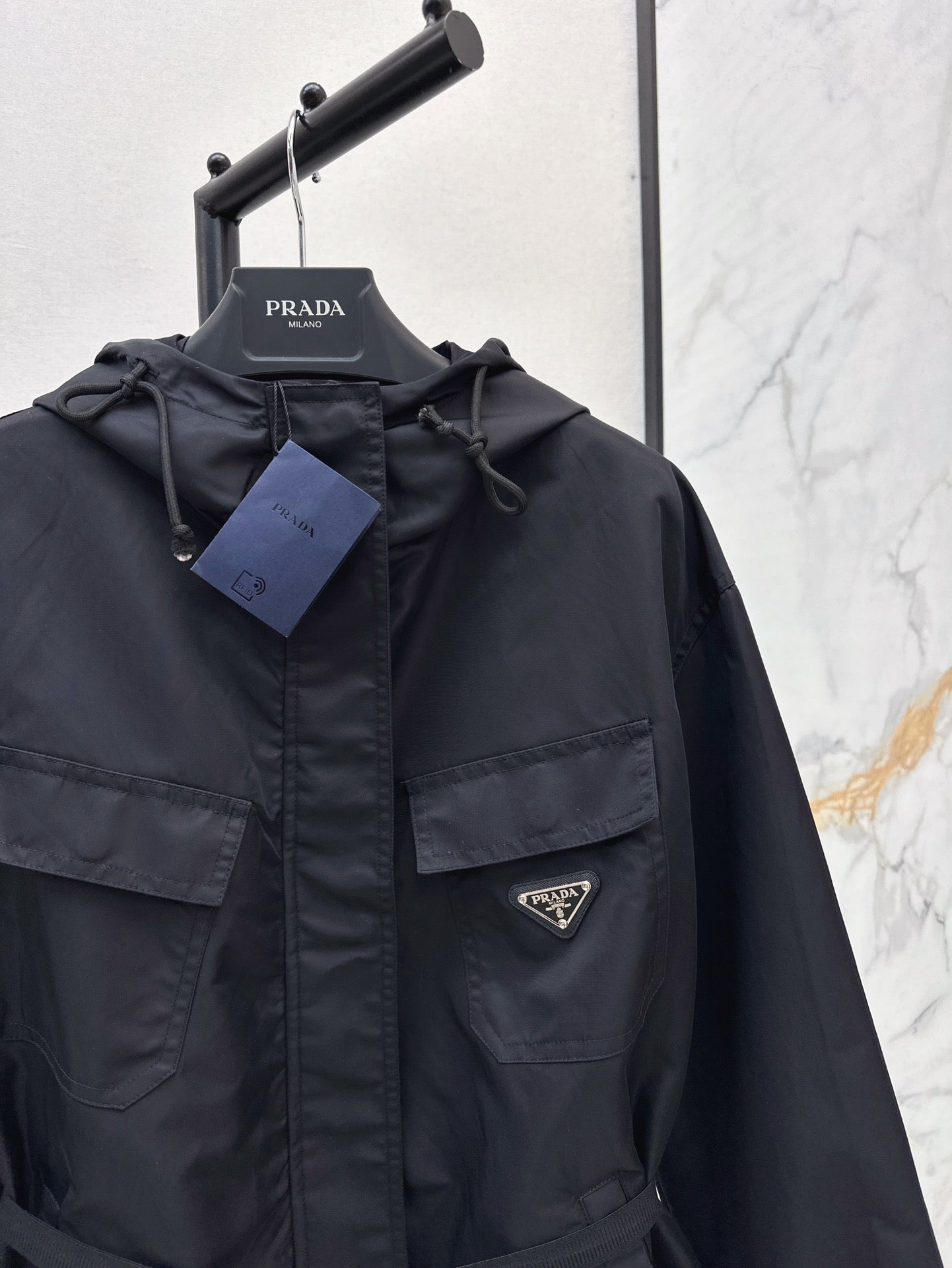 P 25ss hooded trench coat