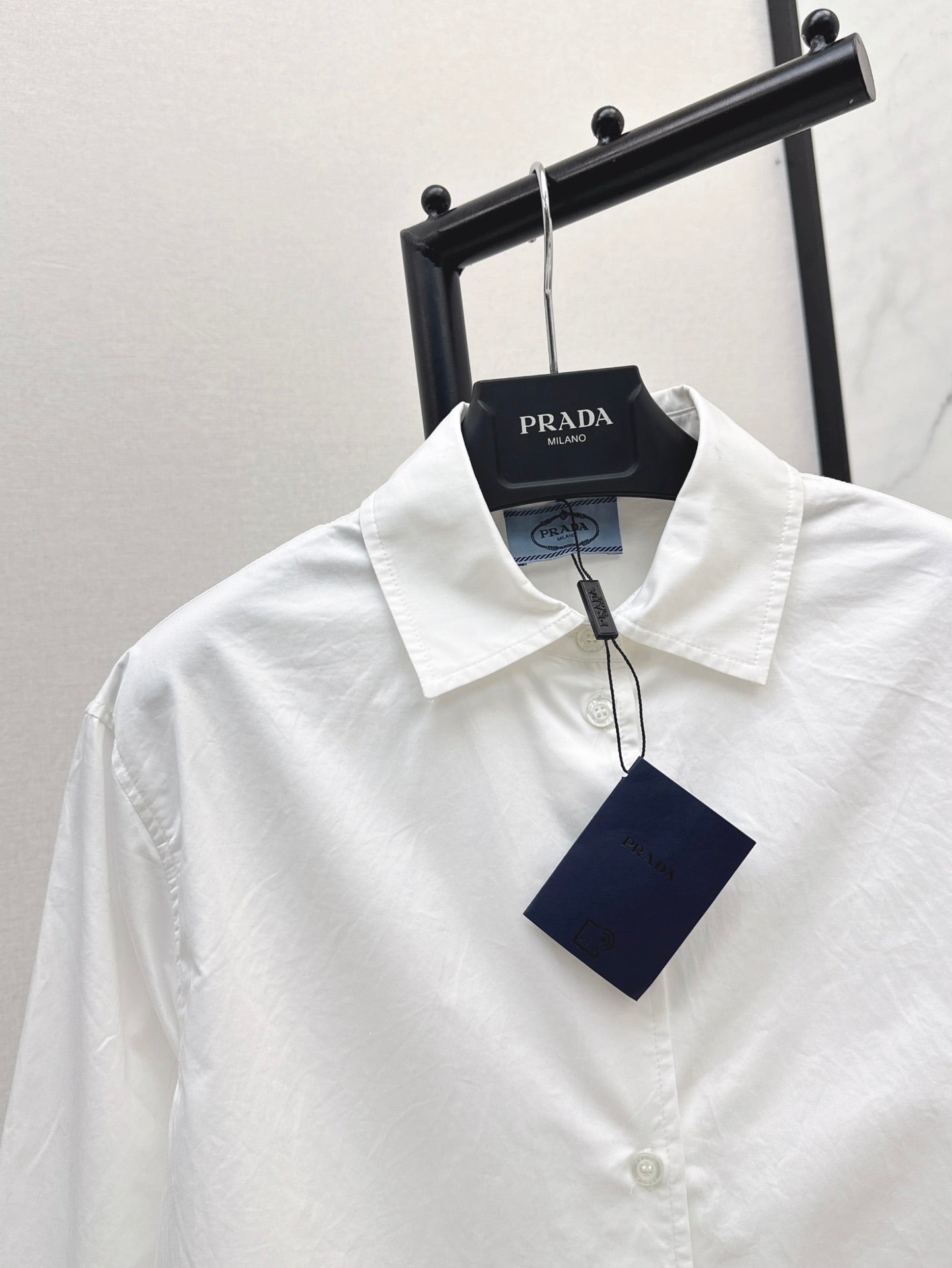 P 25ss buttons shirt