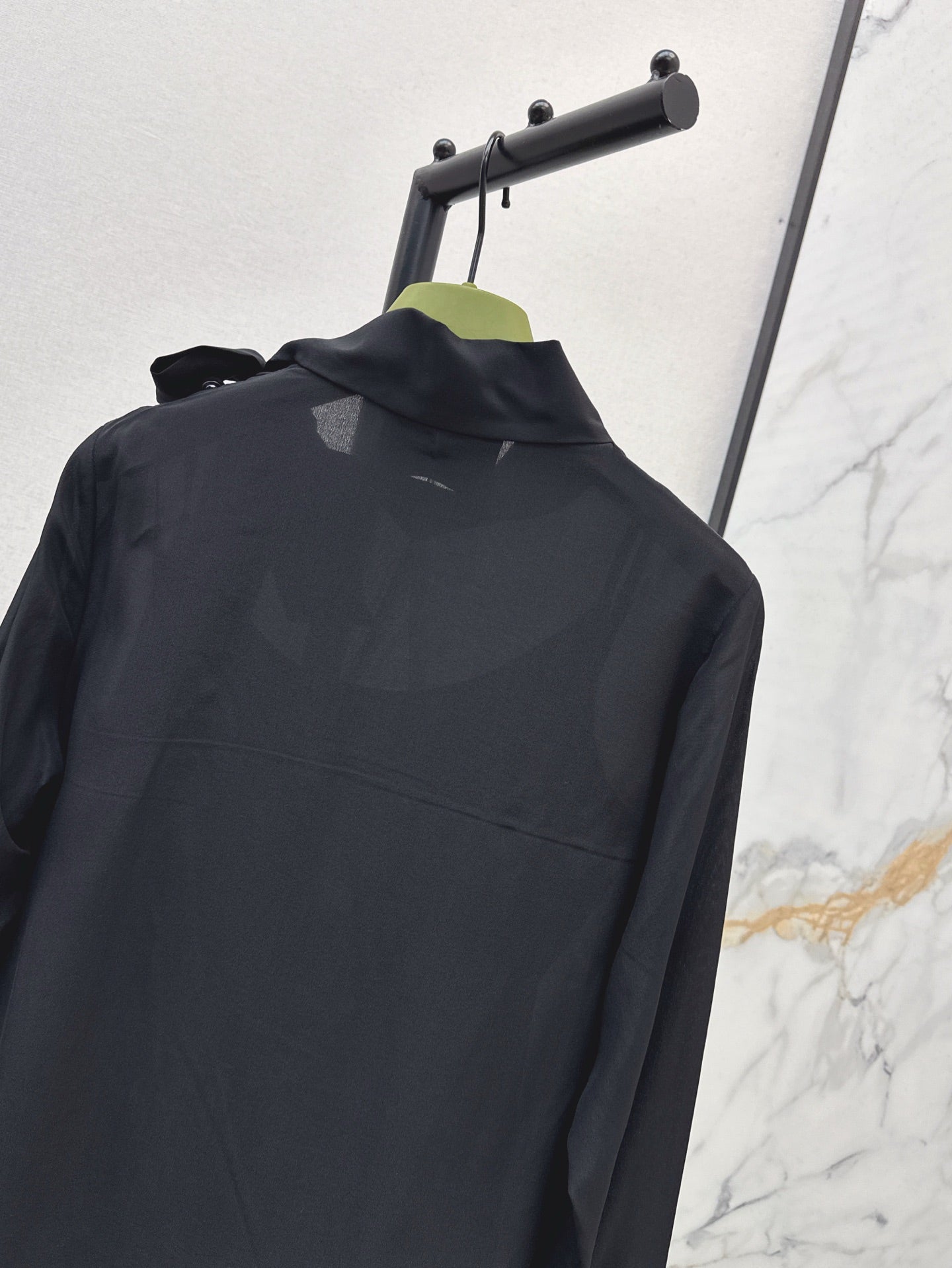 G 25ss silk shirt