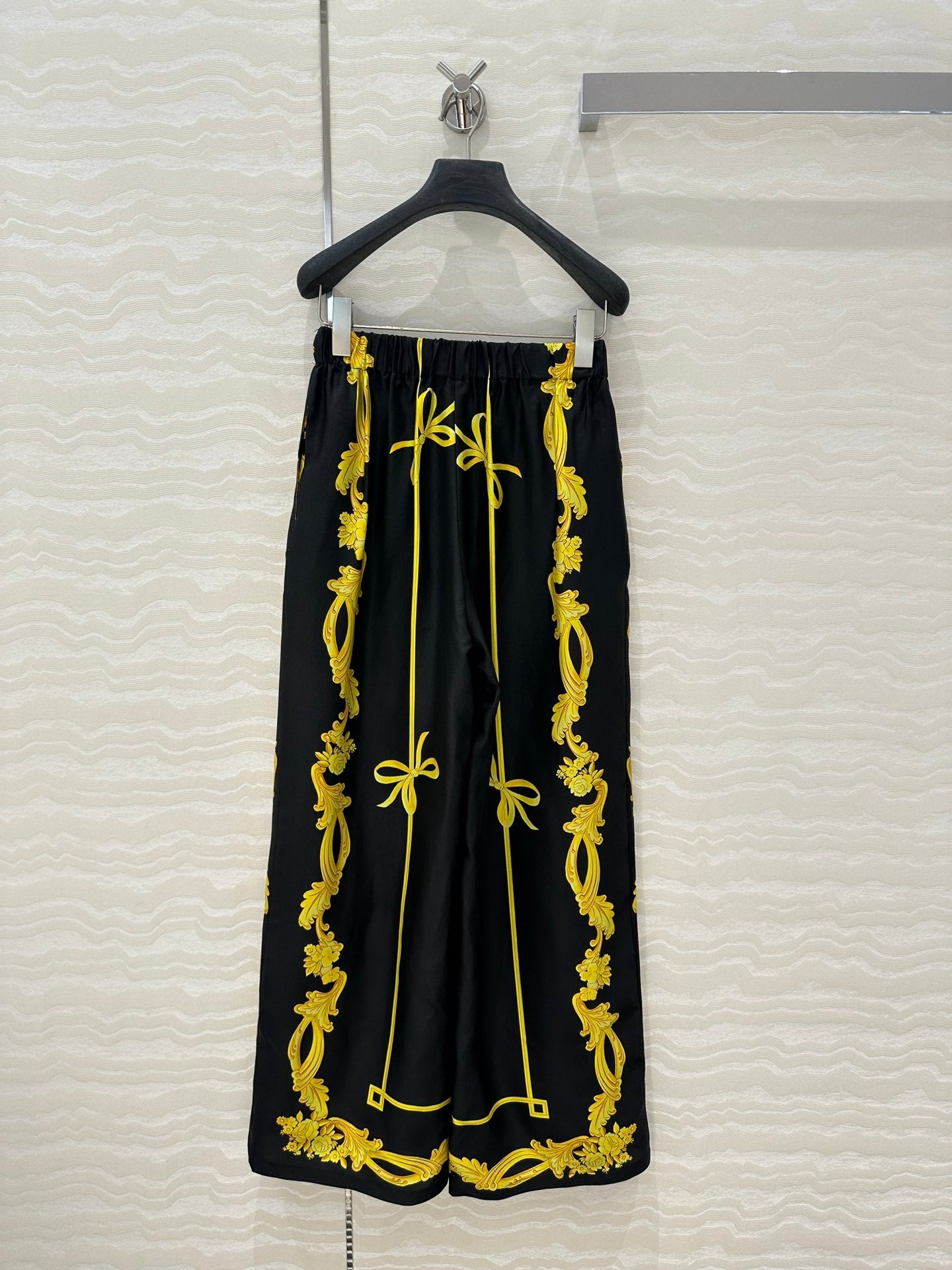 VE 25SS SILK WIDE LEG PANTS