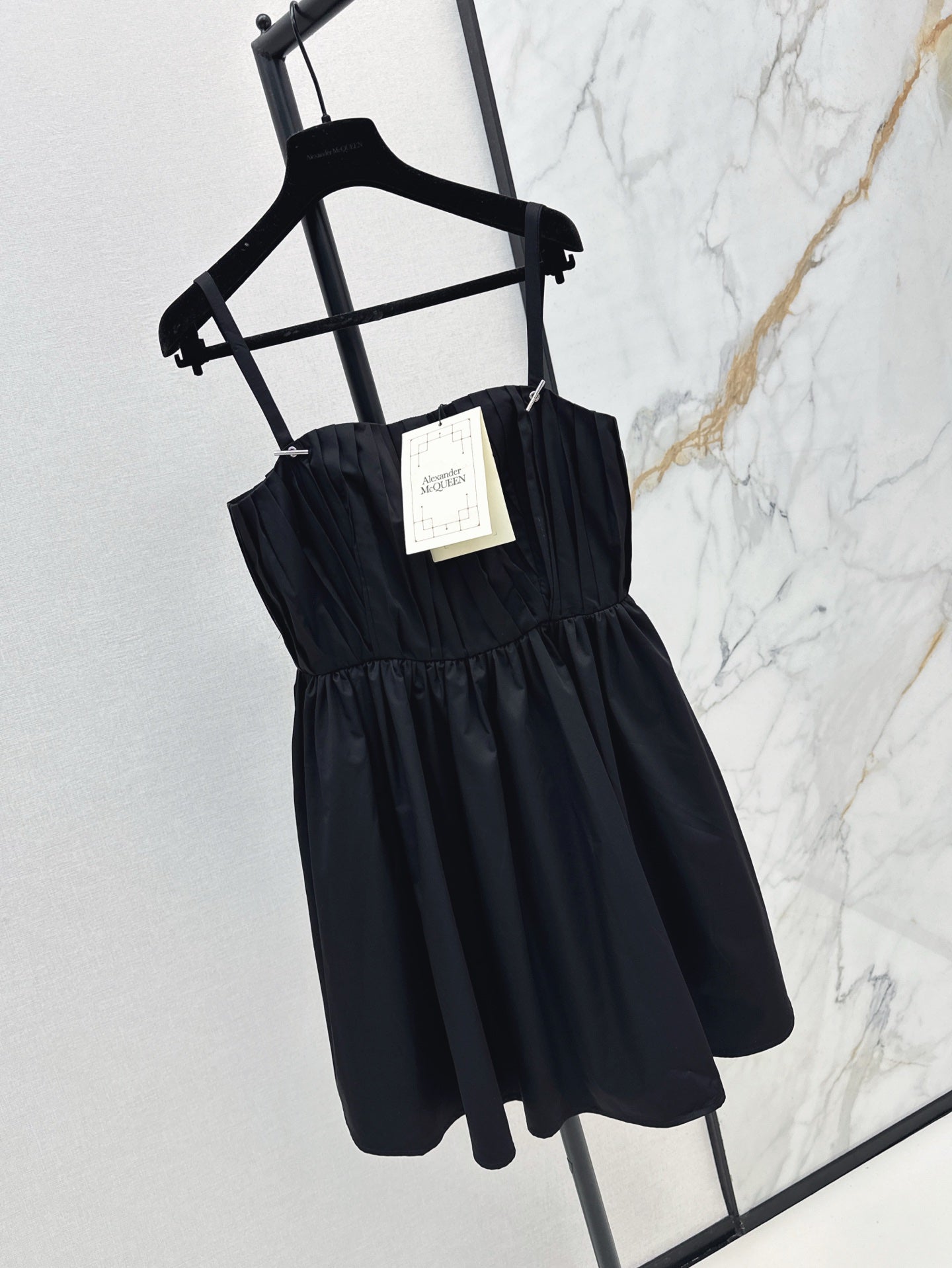 mc 25ss slip dress