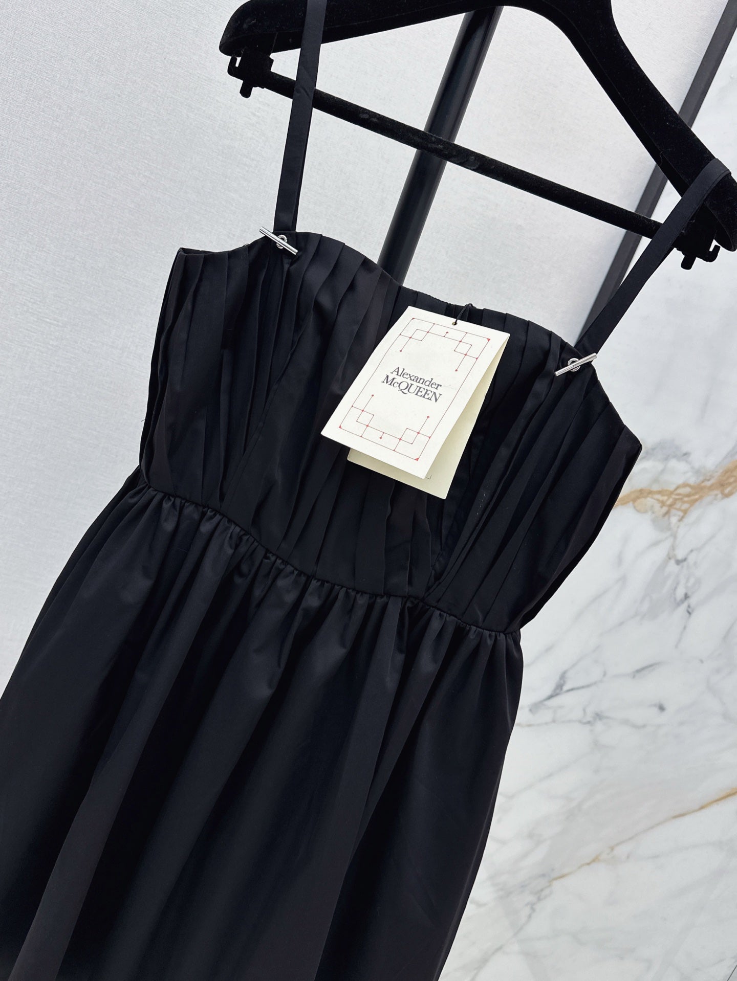mc 25ss slip dress