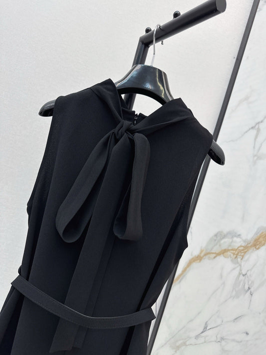 fe 25ss sleeveless dress