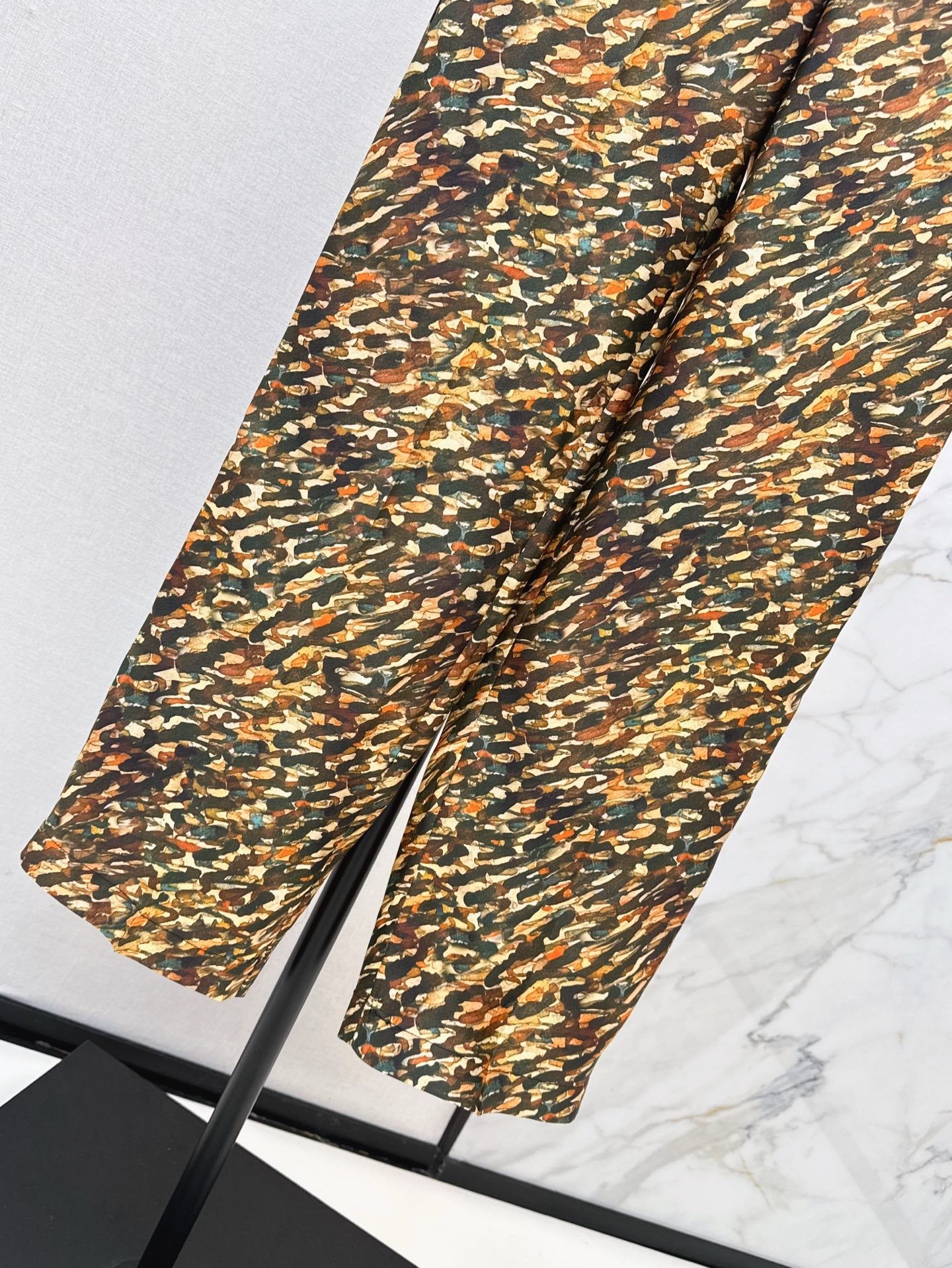Lo 25ss printed pants