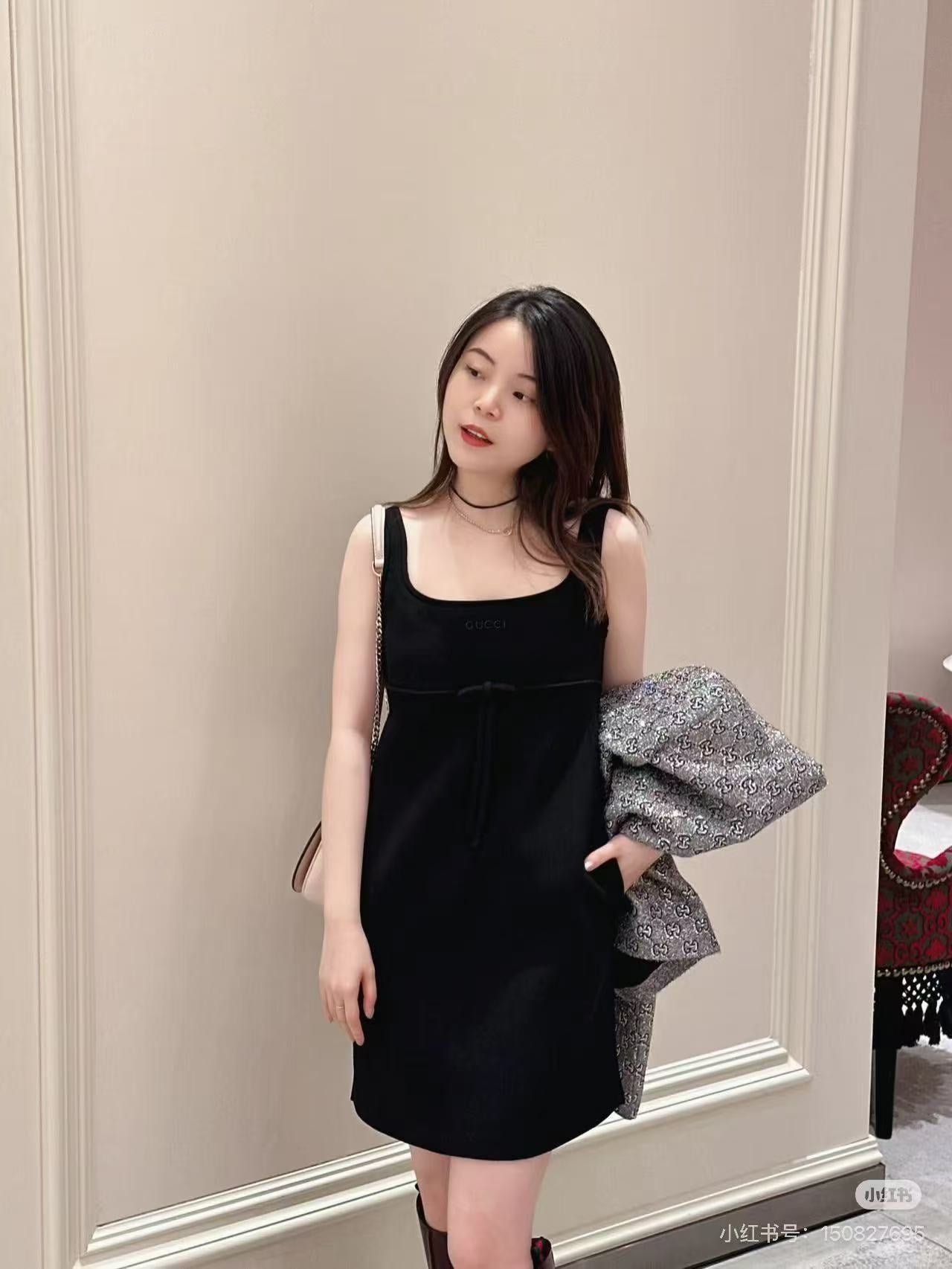 G 255 sleeveless dress