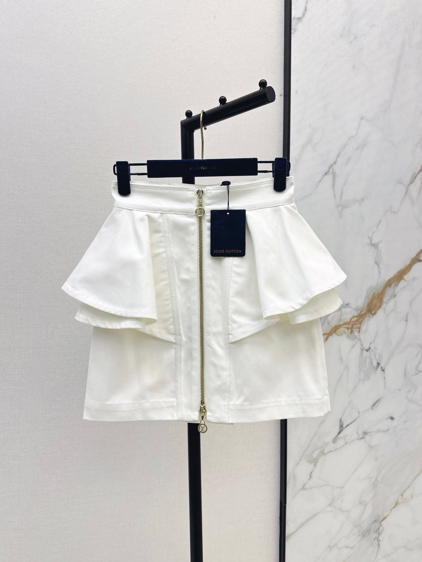 L 25ss ruffle denim skirt