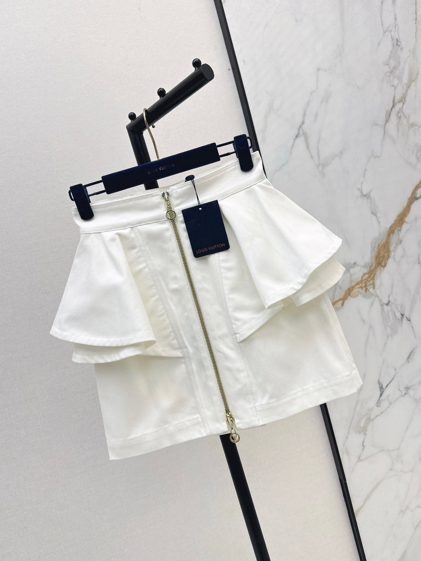 L 25ss ruffle denim skirt