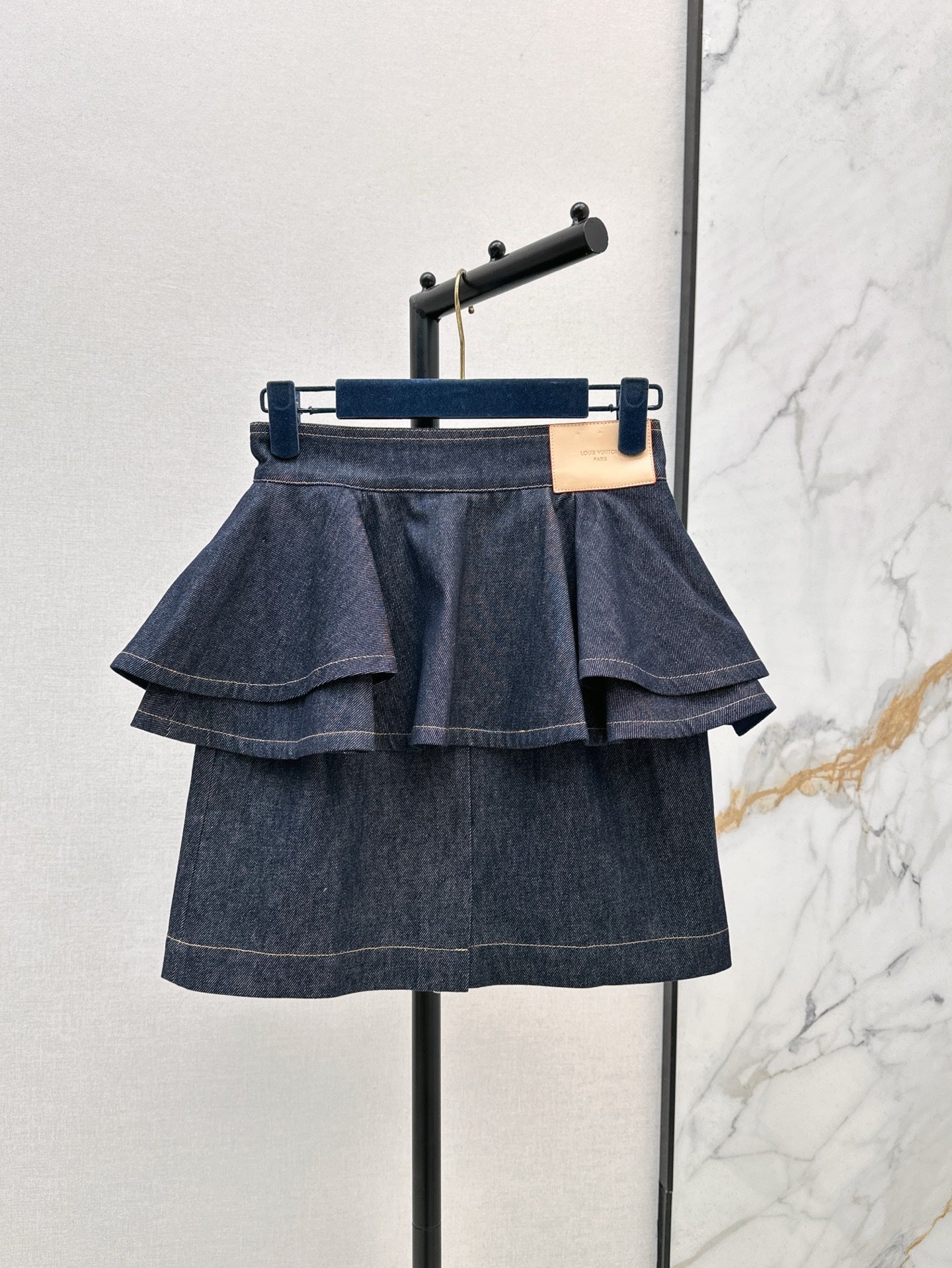 L 25ss ruffle denim skirt