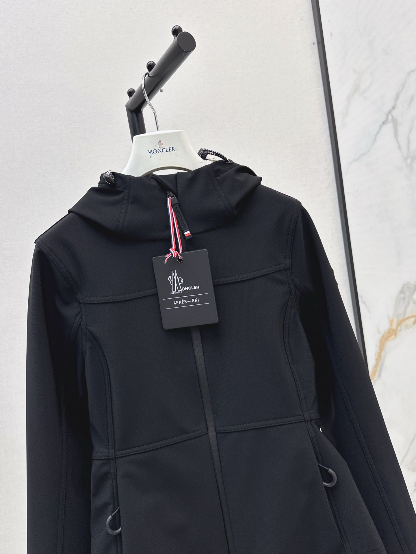 Mo 25ss hooded jacket