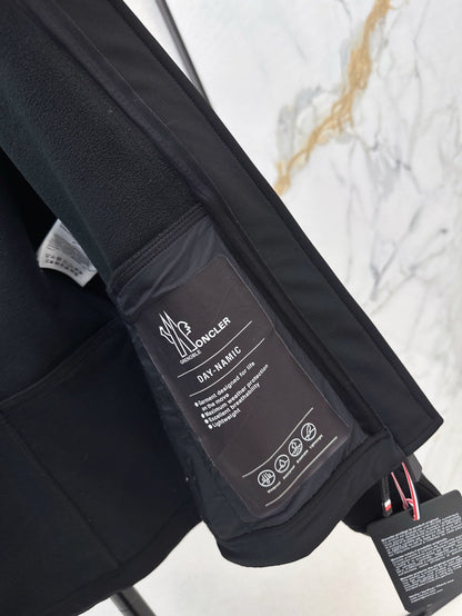 Mo 25ss hooded jacket
