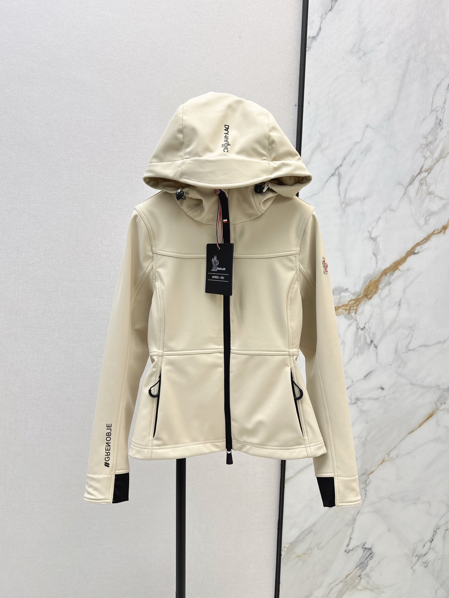 Mo 25ss hooded jacket