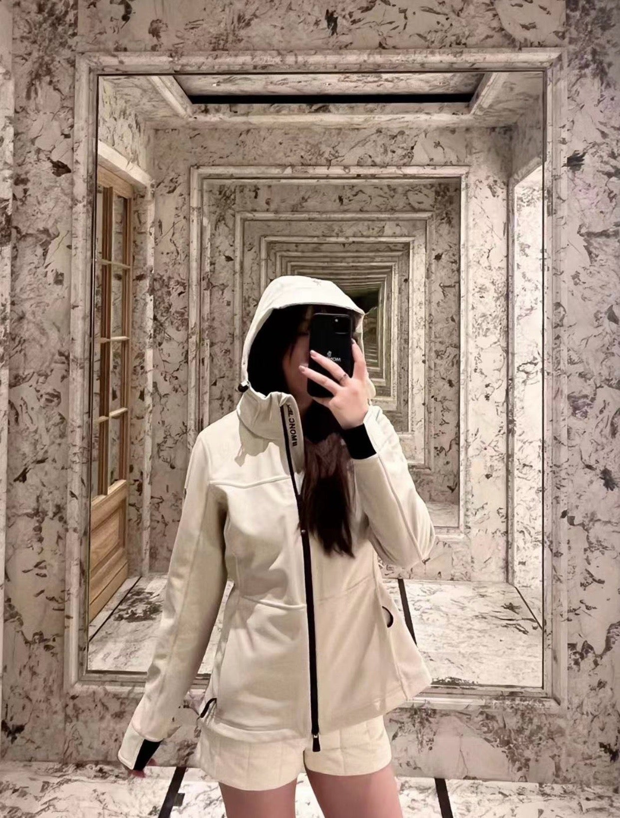 Mo 25ss hooded jacket