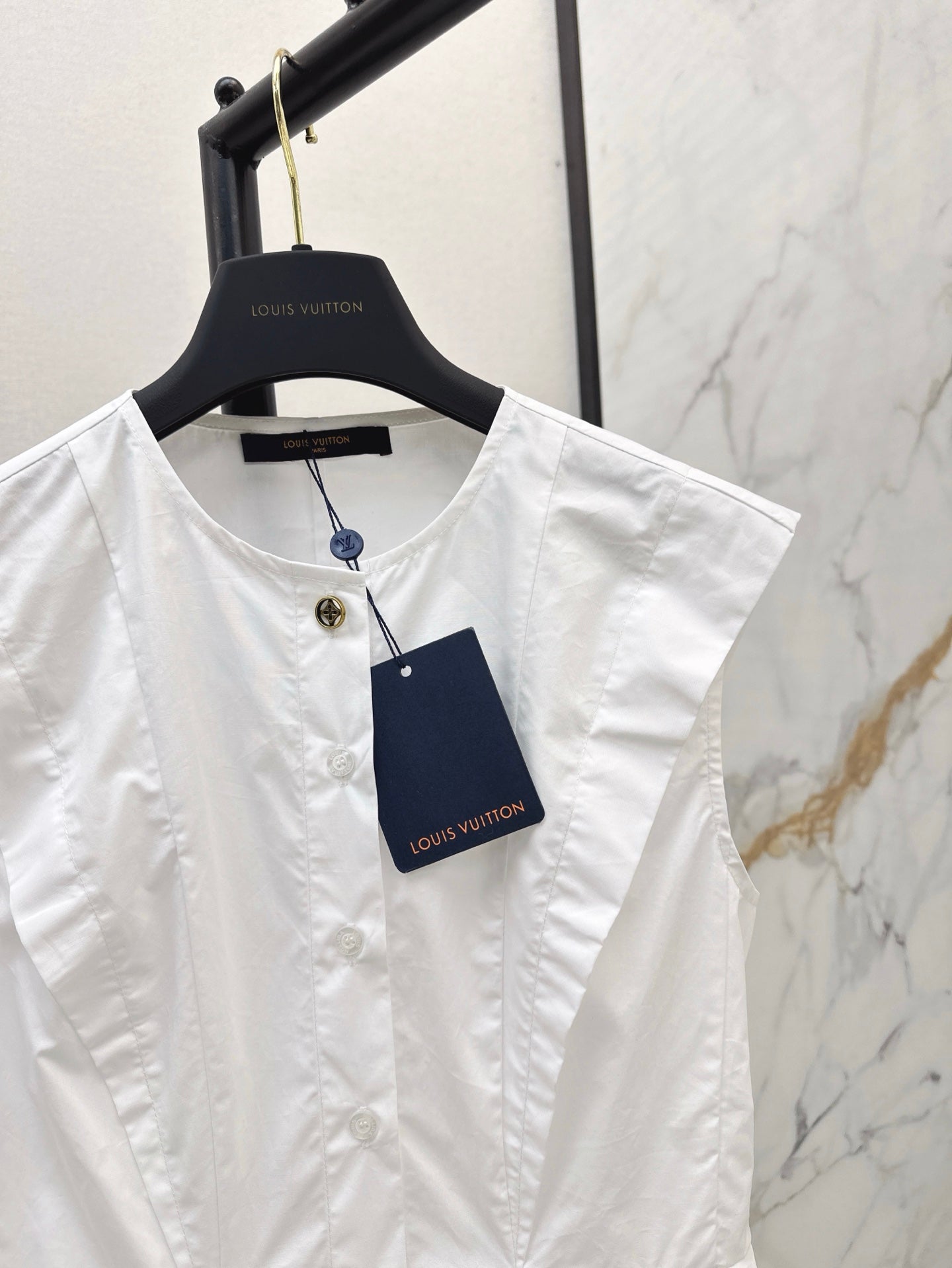 L 25ss sleeveless shirt