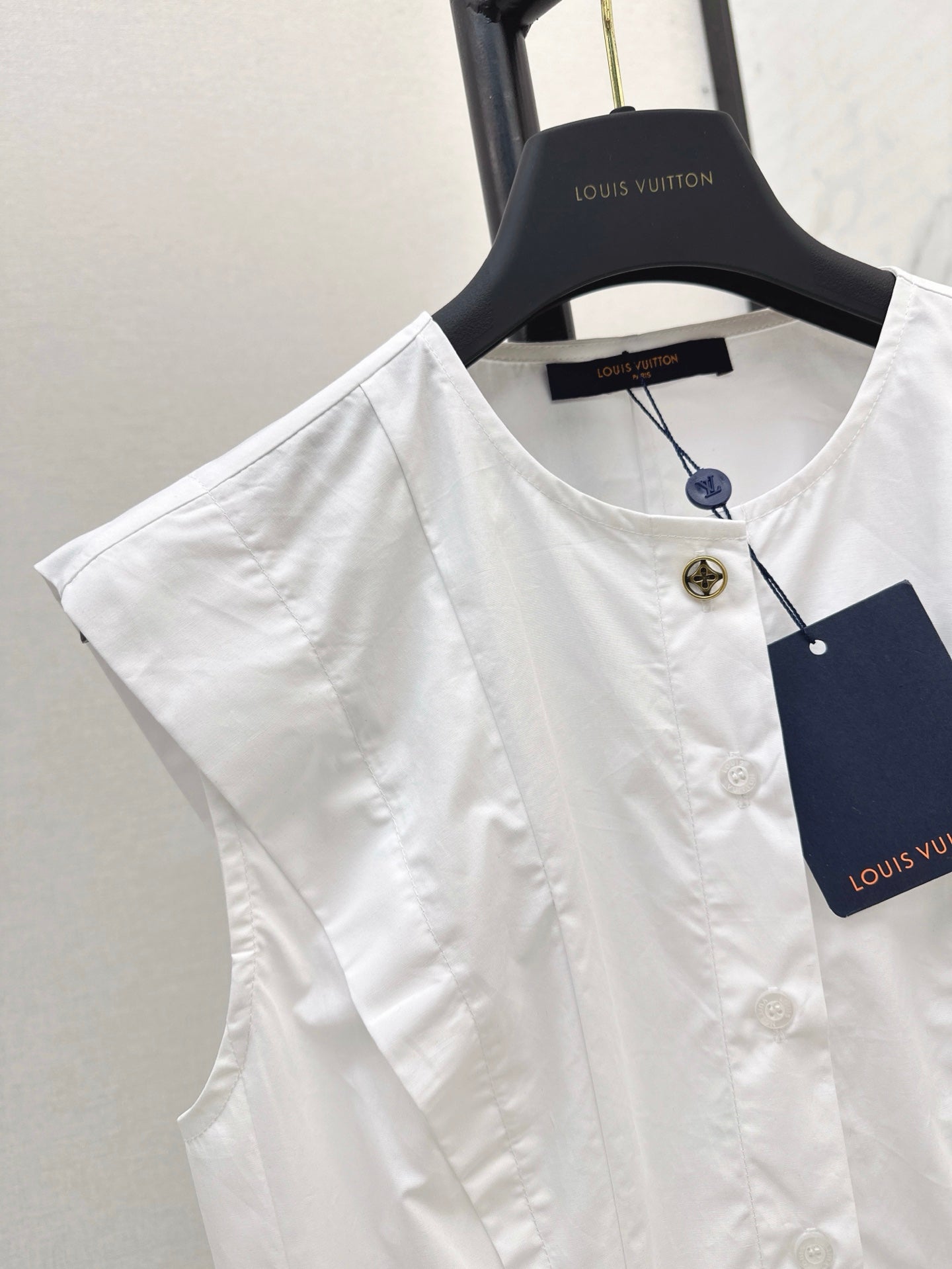 L 25ss sleeveless shirt