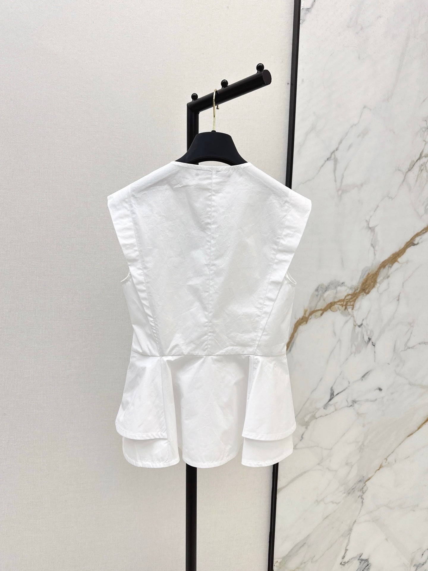 L 25ss sleeveless shirt