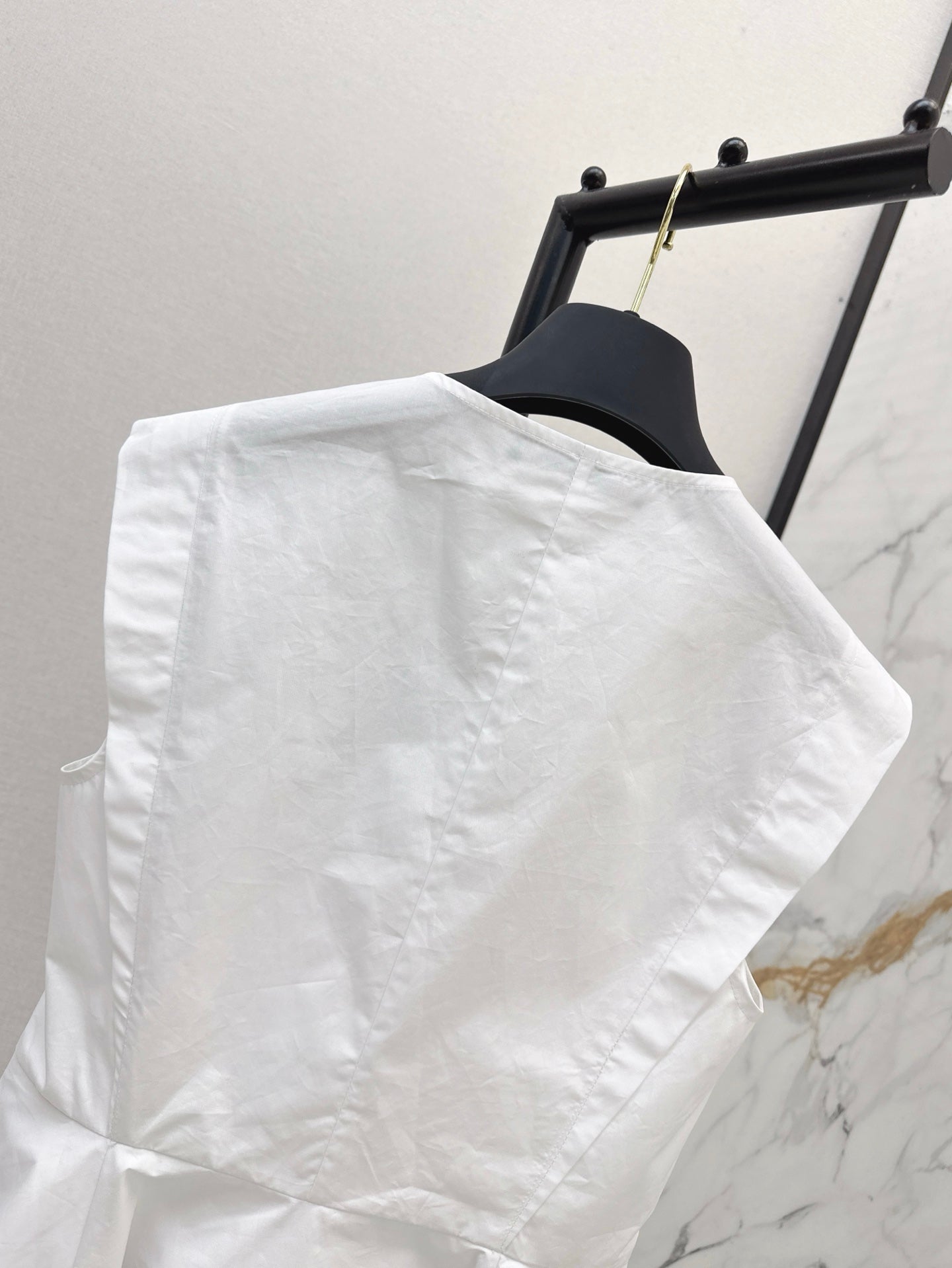 L 25ss sleeveless shirt